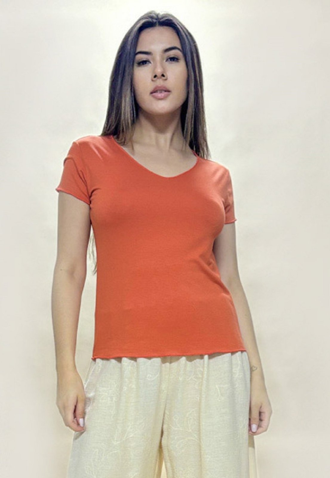 Blusa Básica Morcego Malha Gola Canoa Manga Curta Laranja