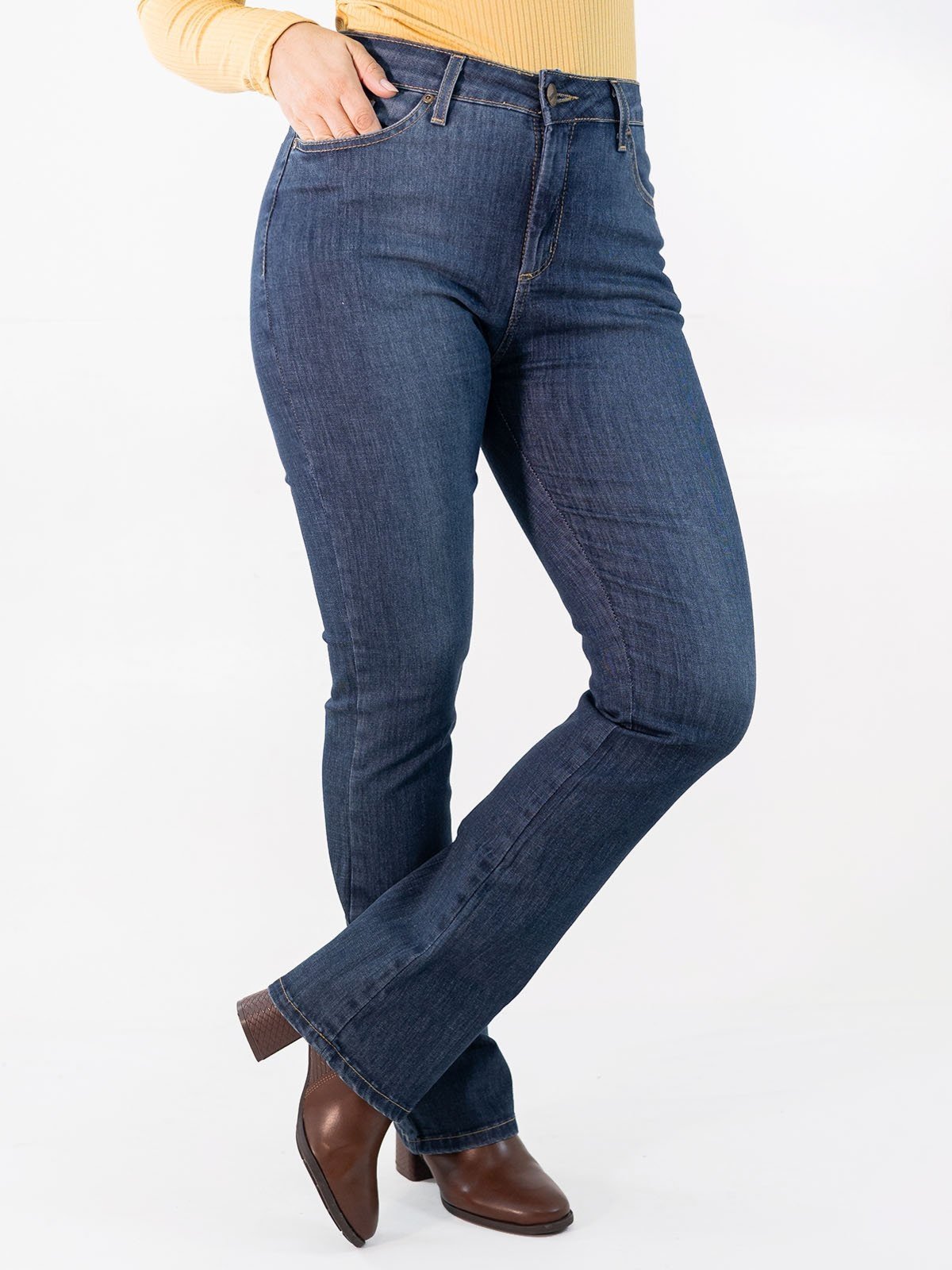 Calça Feminina Jeans Boot Cut Elastano Cintura Alta Anticorpus