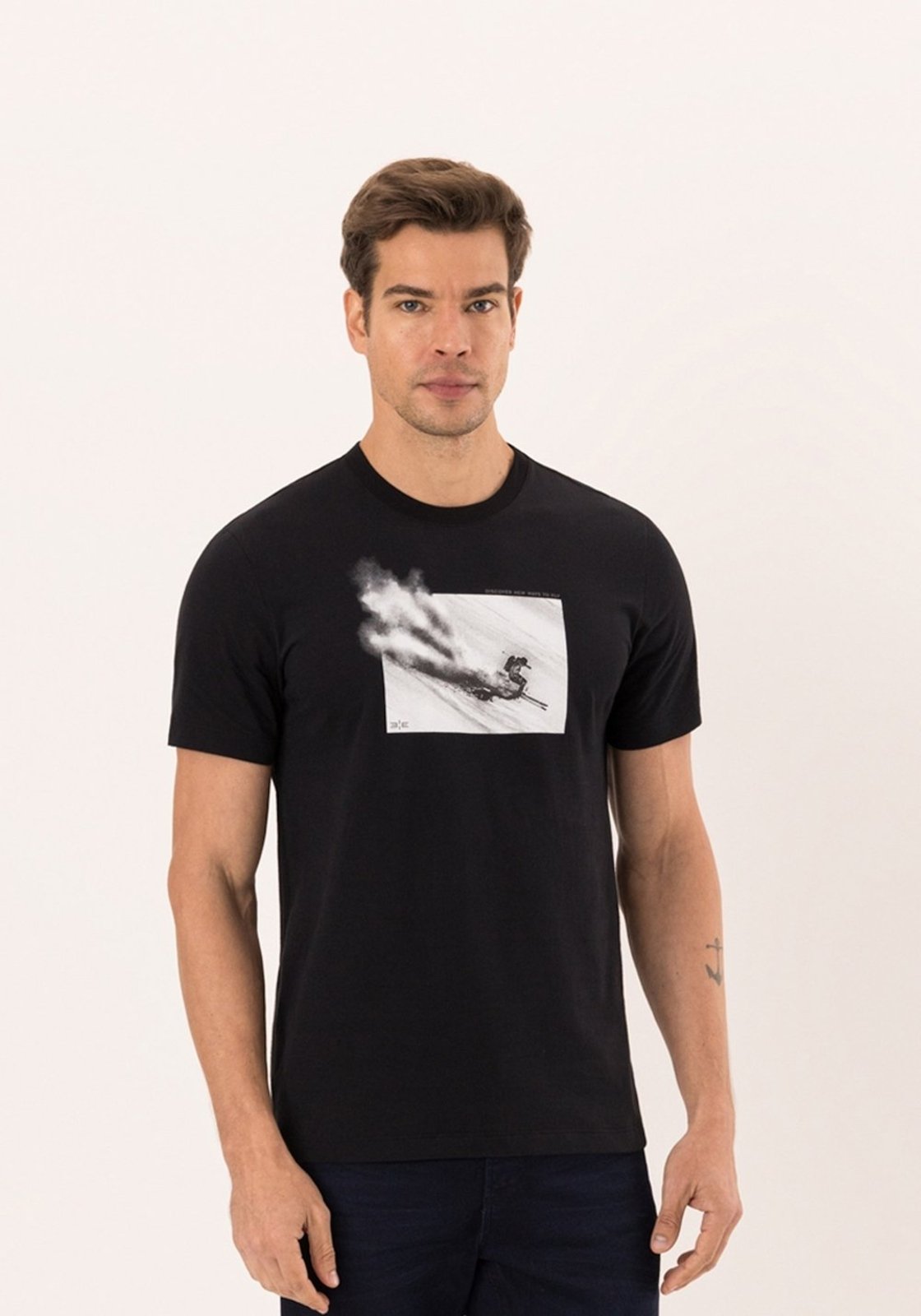 Camiseta Com Estampa Local Em Meia Malha Peletizada