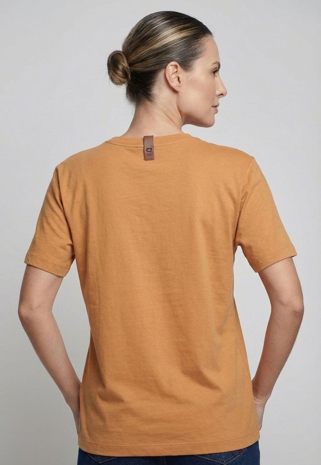 Vista 3 Camiseta Feminina Colcci Jeans Estampada caramelo Colcci Jeans caramelo