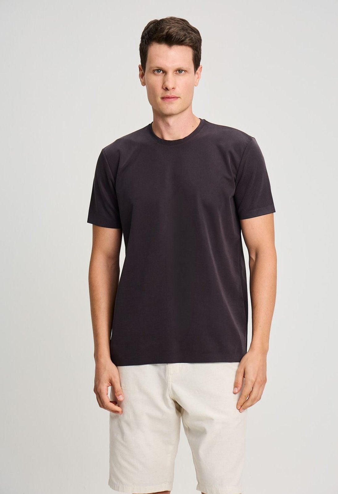 CAMISETA DOCTHOS RELAXED FIT MANGA CURTA TEXTURIZADA TECH CAMISETA DOCTHOS RELAXED FIT MANGA CURTA TEXTURIZADA TECH 044 GRAFITE M