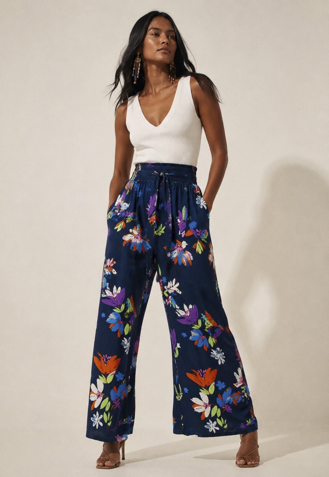 Calça Cabanafree Pantalona Elastic Embaú Estampa Festa das Flores Azul