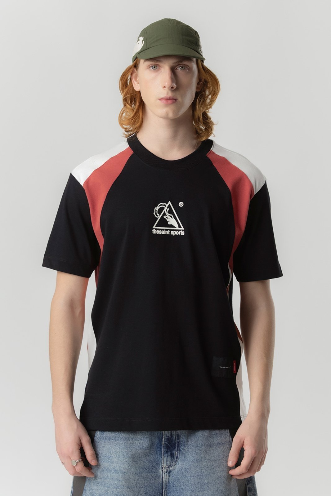 T-shirt Comfort Sports Icon Preto THESAINT