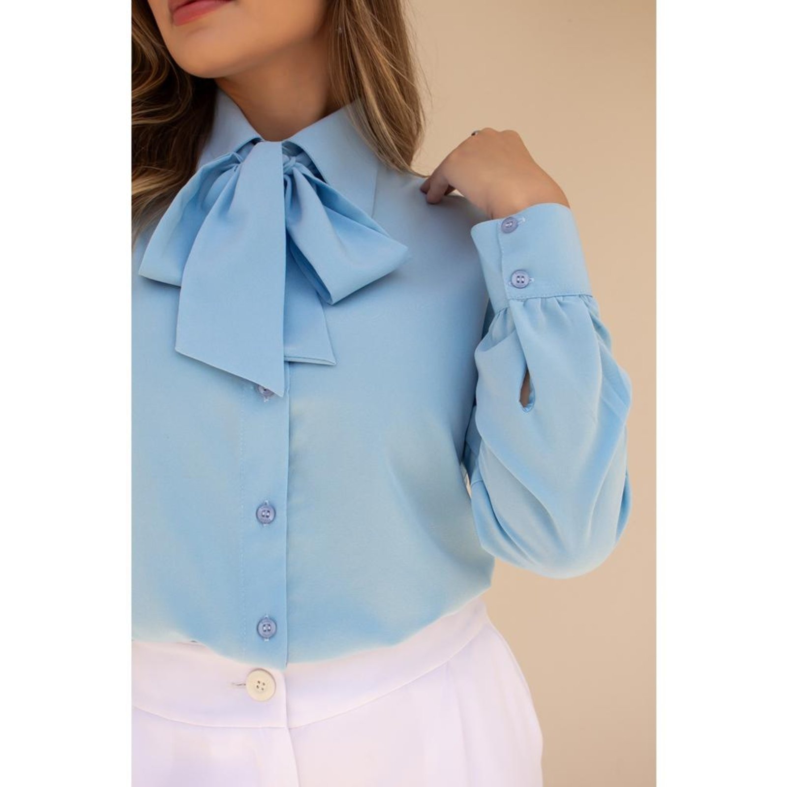 Vista 3 Camisa Feminina Fácil De Passar Crepe Com Laço Chic Fofa TEODORO CAMISARIA azul TEODORO CAMISARIA azul
