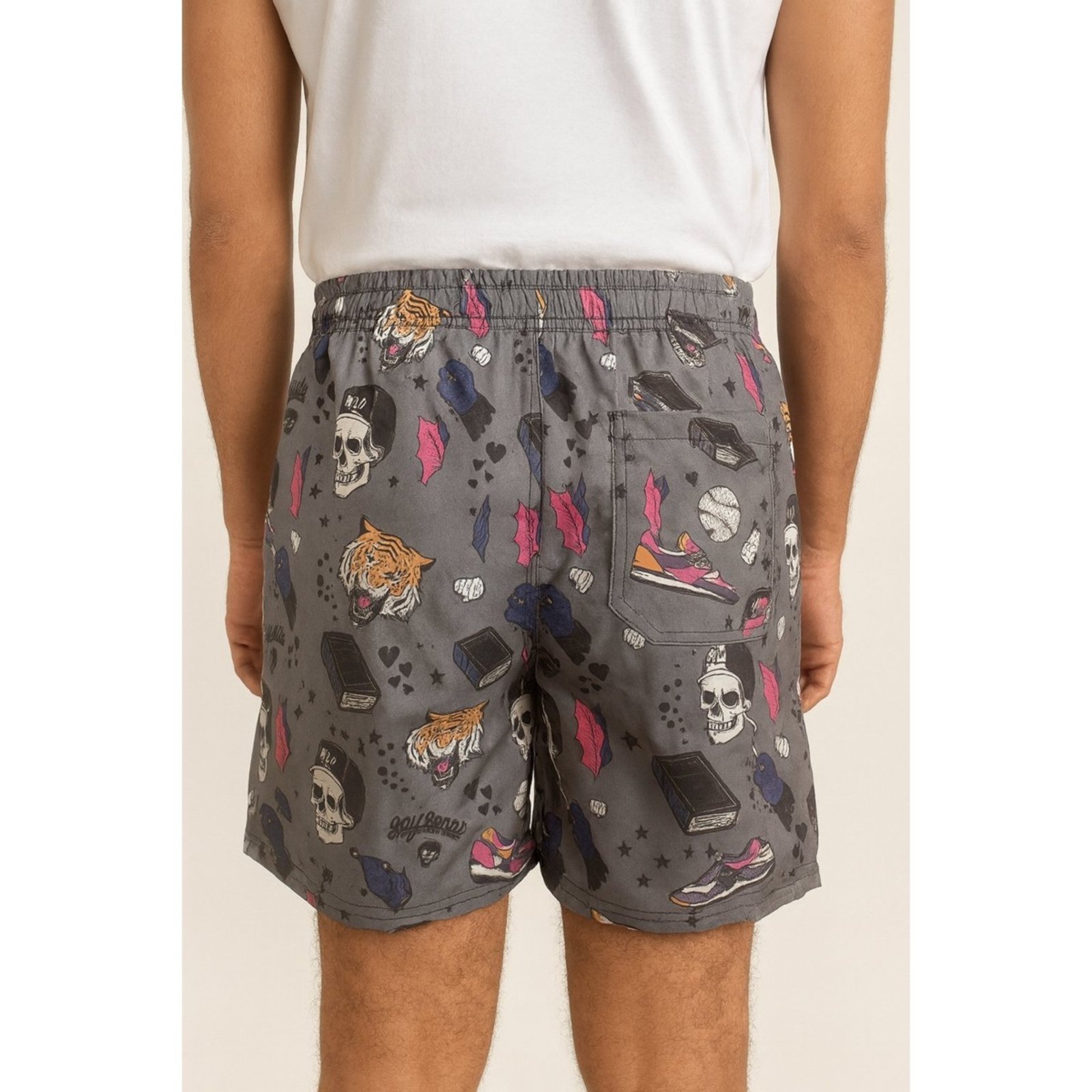 Vista 3 Shorts Praia Masculino J.Jones Full Estampado Summer Body cinza Summer Body cinza