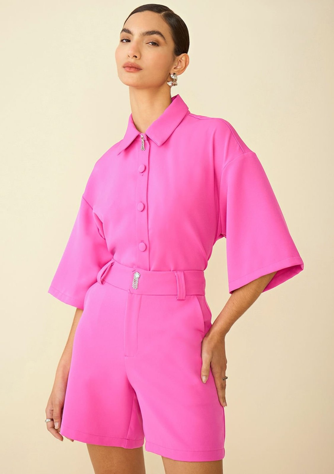 Shorts Maria Valentina Alfaiataria Com Broche Pink