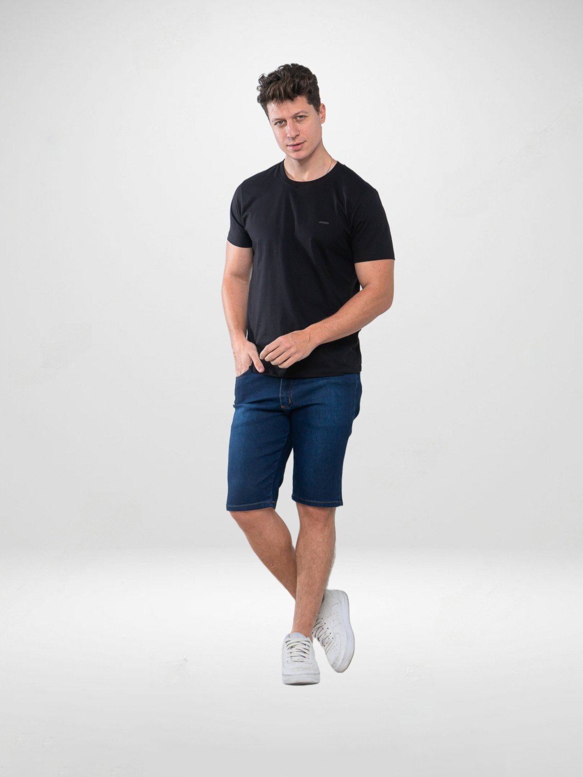 Bermuda Jeans Masculina Tempo Hábil Escura Básica e Confortável