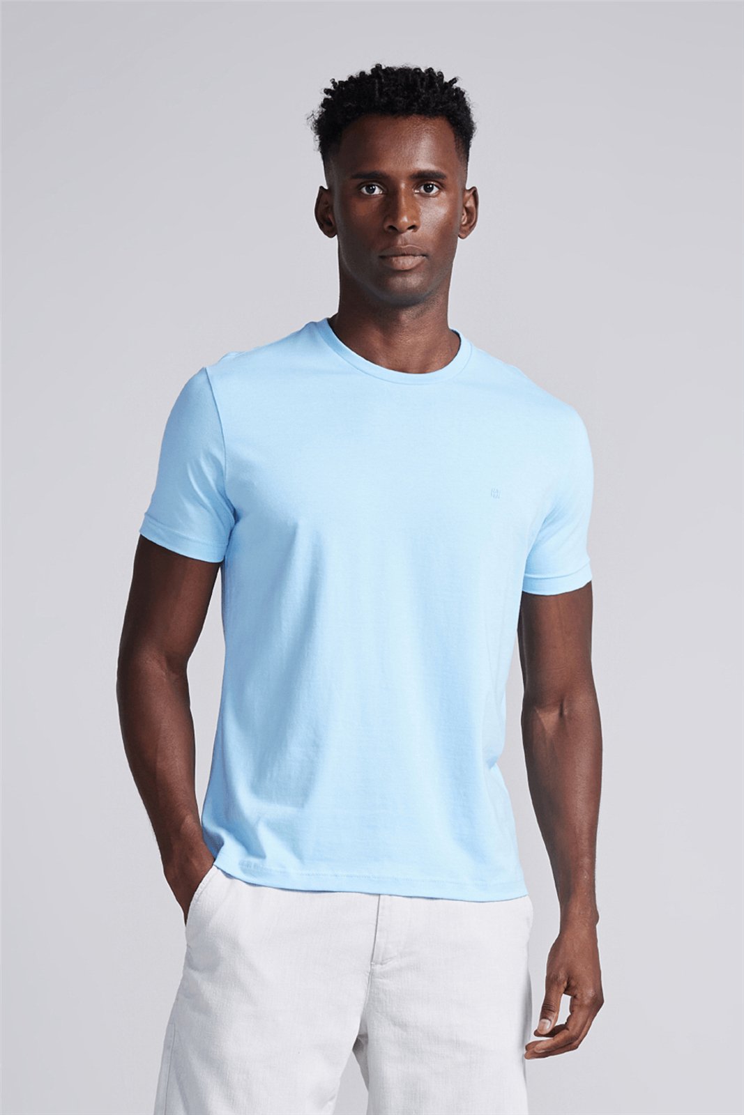 HIGHSTIL Camiseta Manga Curta Malha Básica Slim Fit - Azul Piscina