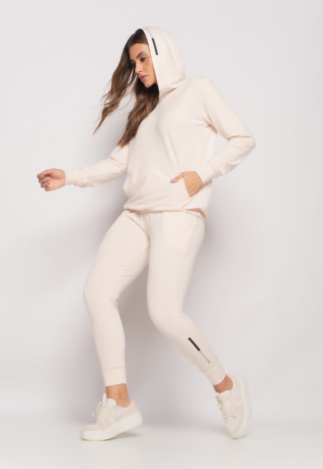 Conjunto Sport Com Casaco Capuz e Jogger Moletinho Salvatore Marfim