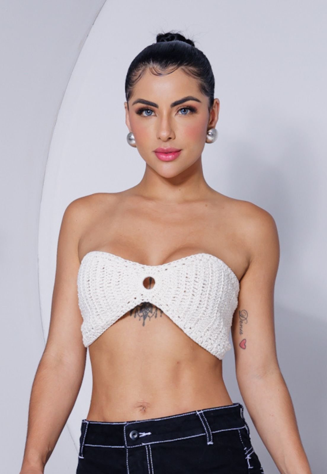 Cropped Tomara que Caia Crochê Cambury Branco