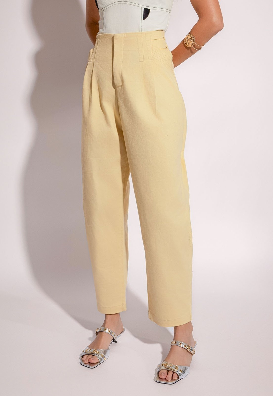 Calça Cós Alto Amarela