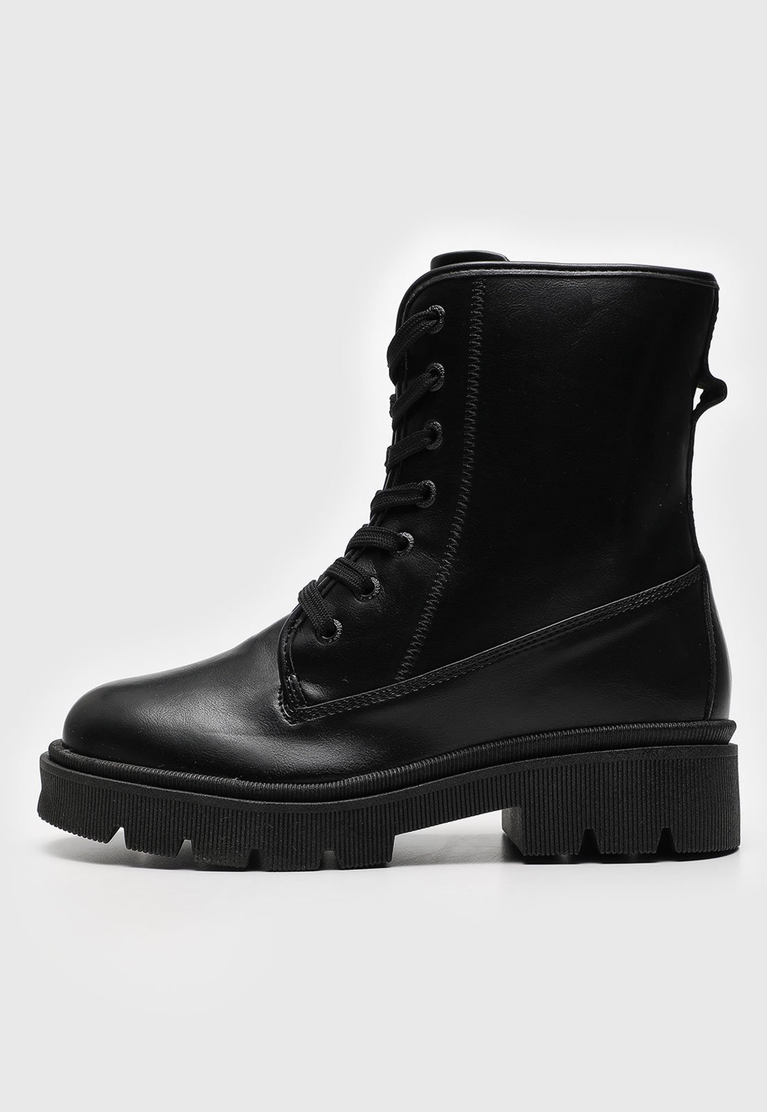 Bota Tratorado Mooncity Lisa Preta
