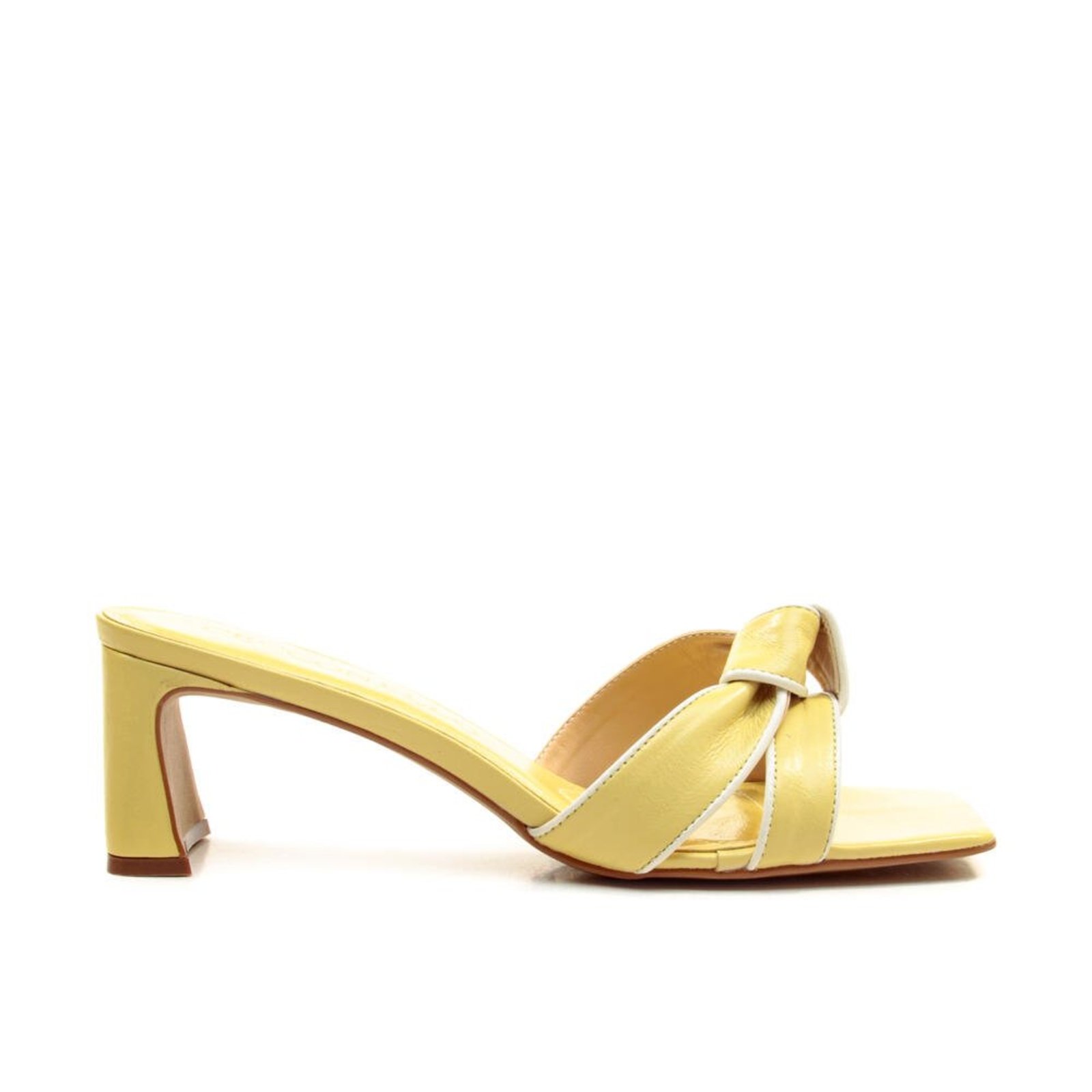 Tamanco Couro Amarelo Salto Baixo Cecconello 3065002-4