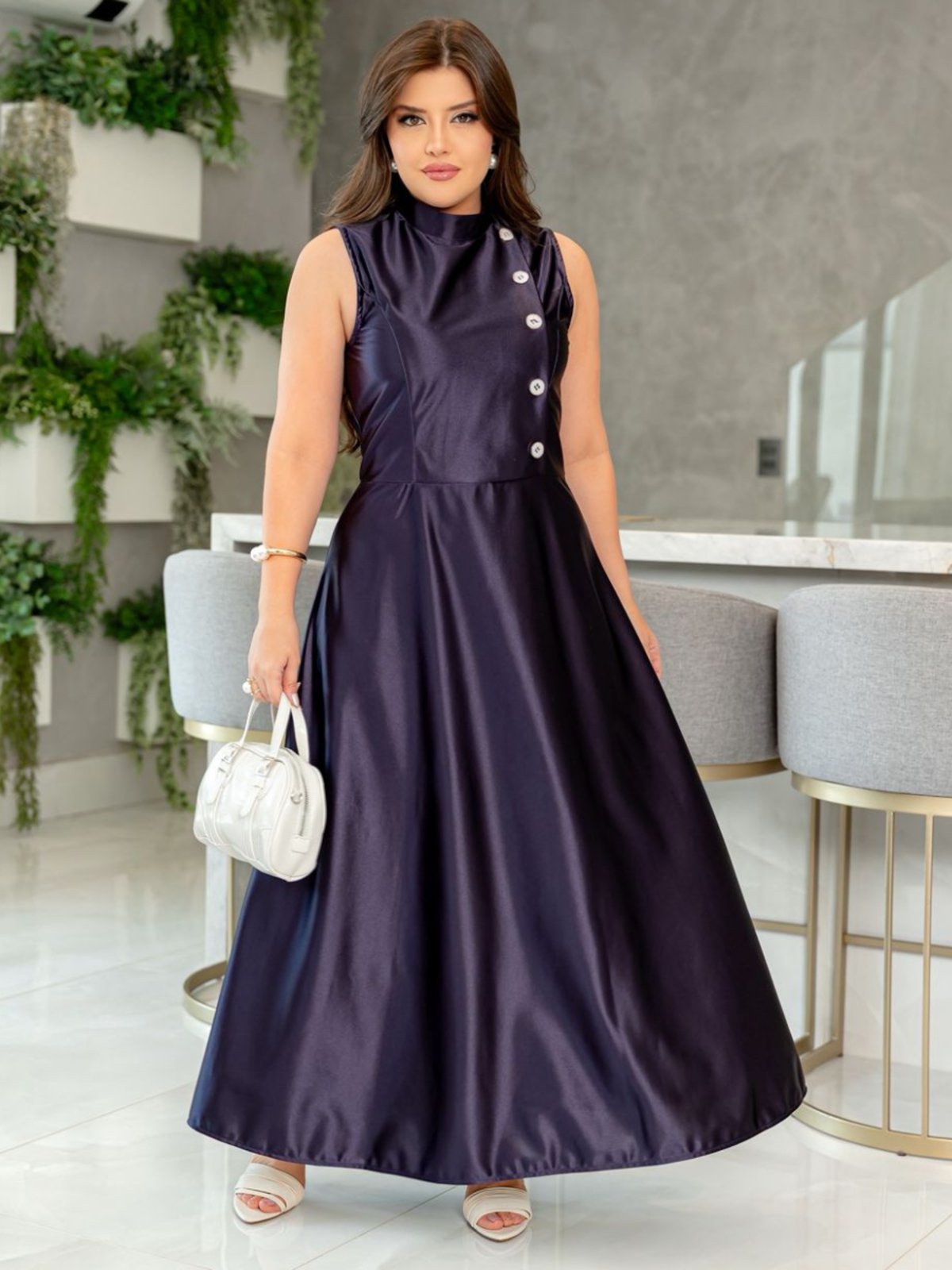 Vestido de Festa Elegante sem Manga em Cetim com Brilho Moda Evangélica Azul marinho