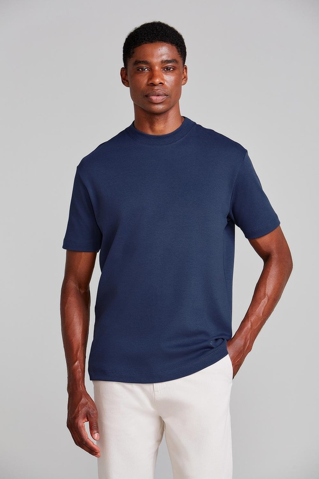 Camiseta Gola Média Comfort, 014734 Azul Marinho