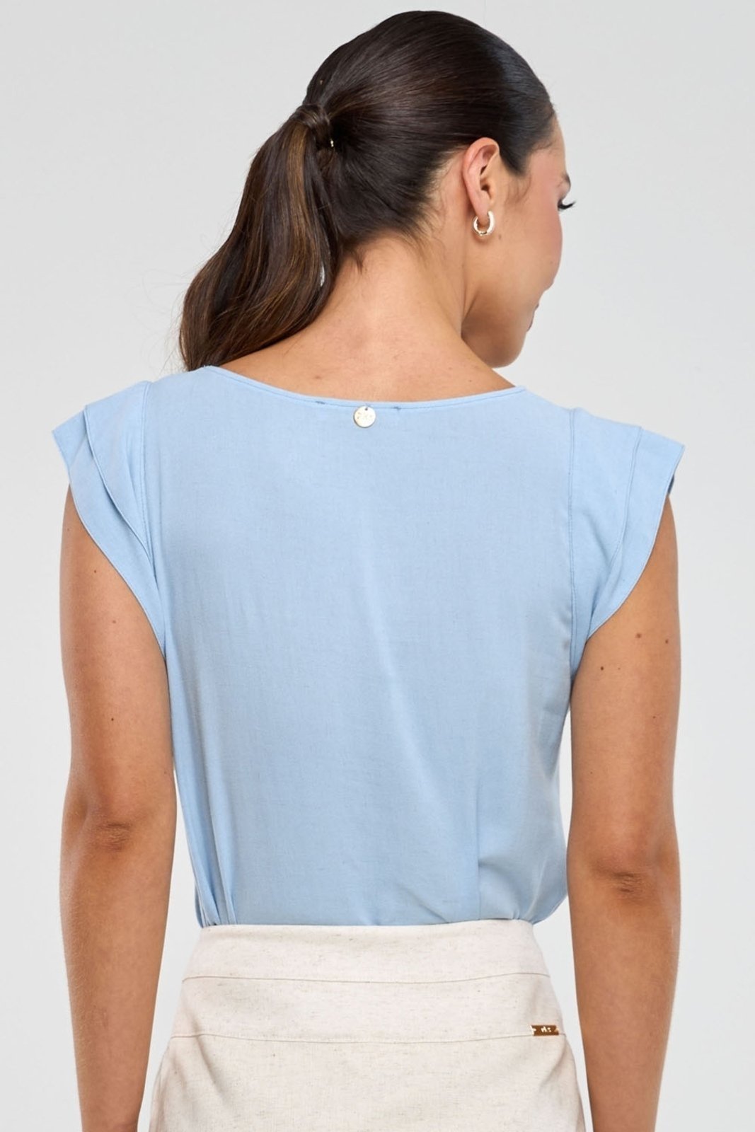 Vista 2 Blusa PKS Manga Curta Viscose Com Linho azul PKS azul