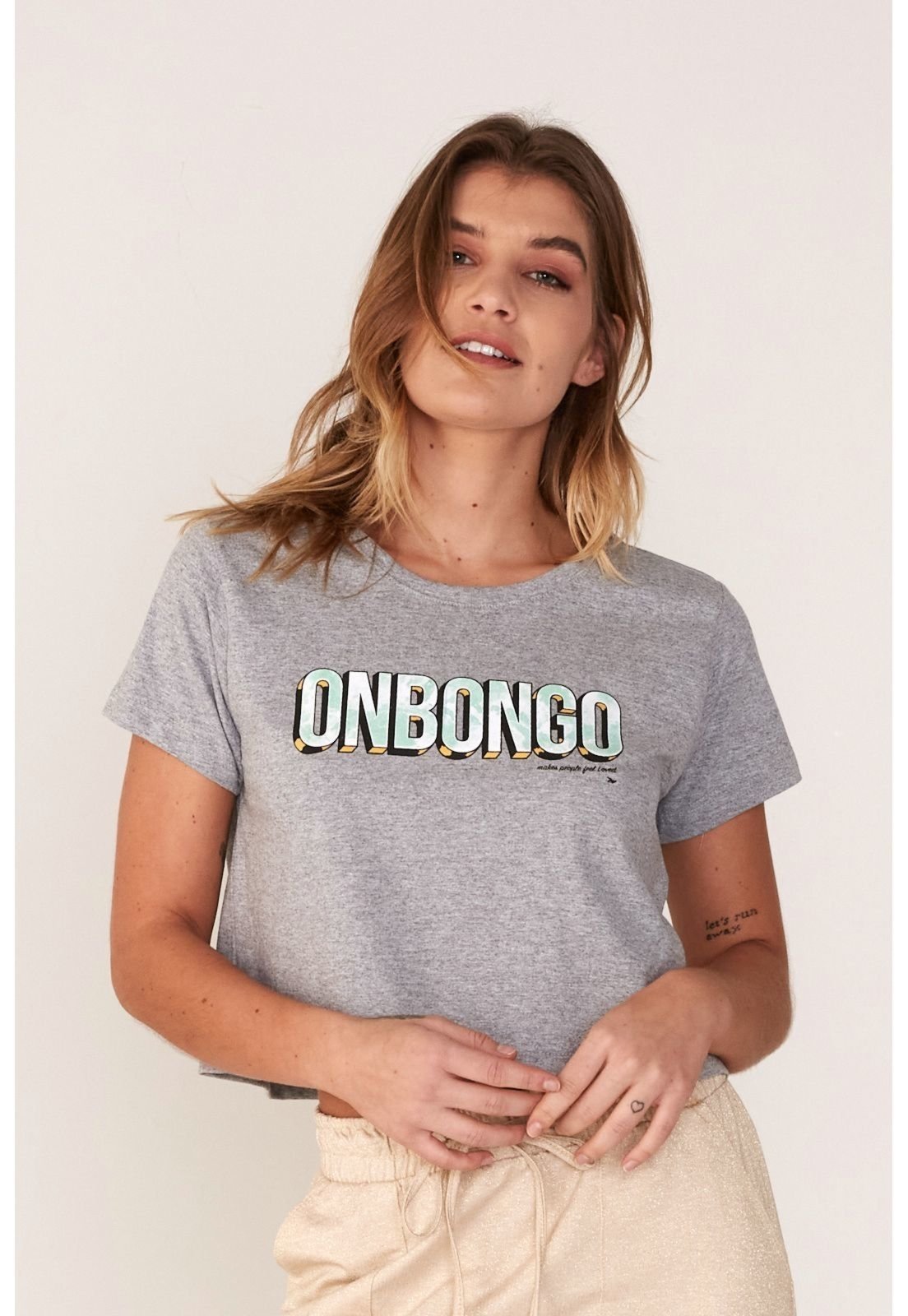 Cropped Onbongo Feminino Estampado Cinza Mescla