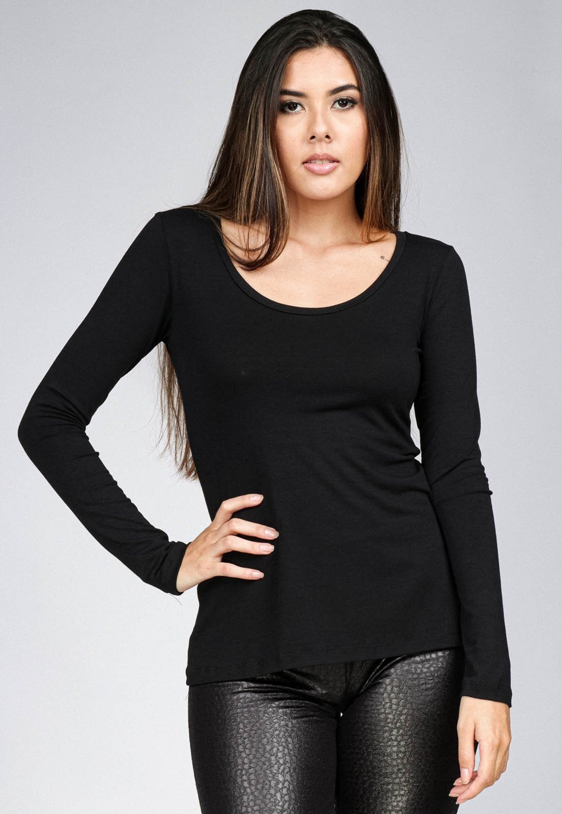 Vista 3 Blusa Malha Manga Longa Gola Canoa Amazonia Vital preto Amazonia Vital preto