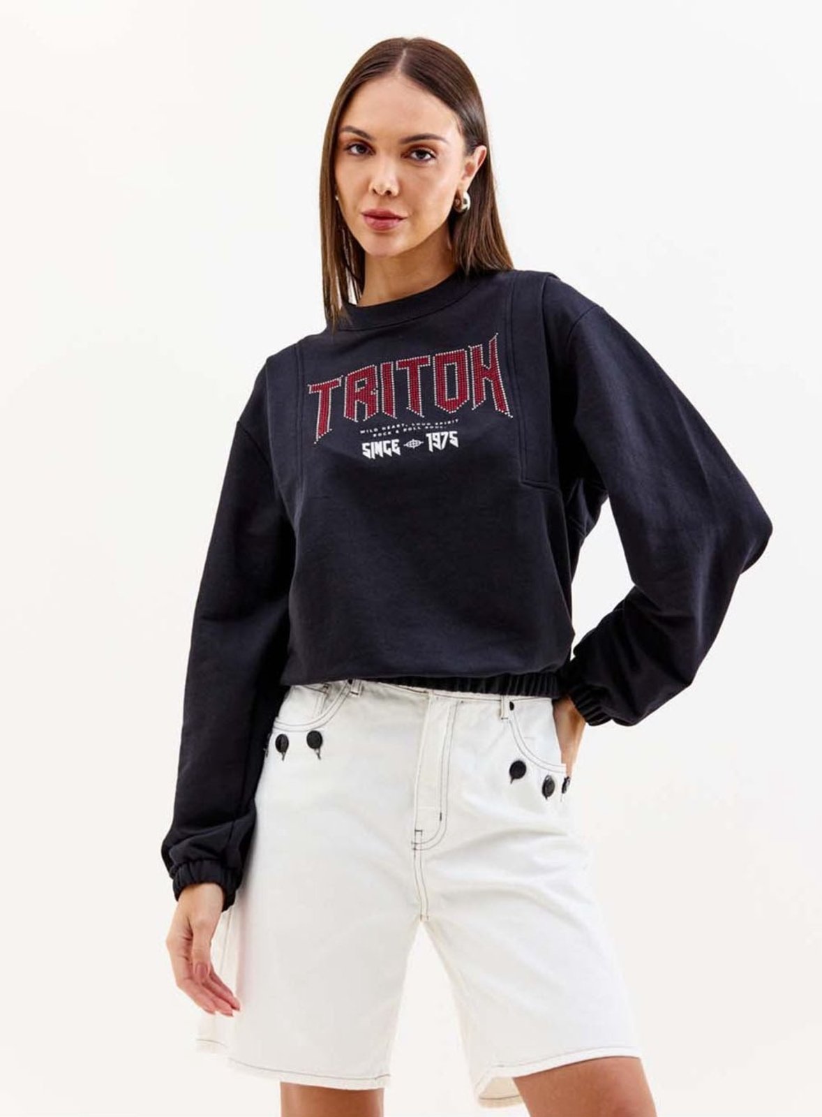 Blusão Feminino Estampado com Aplicação Triton Preto