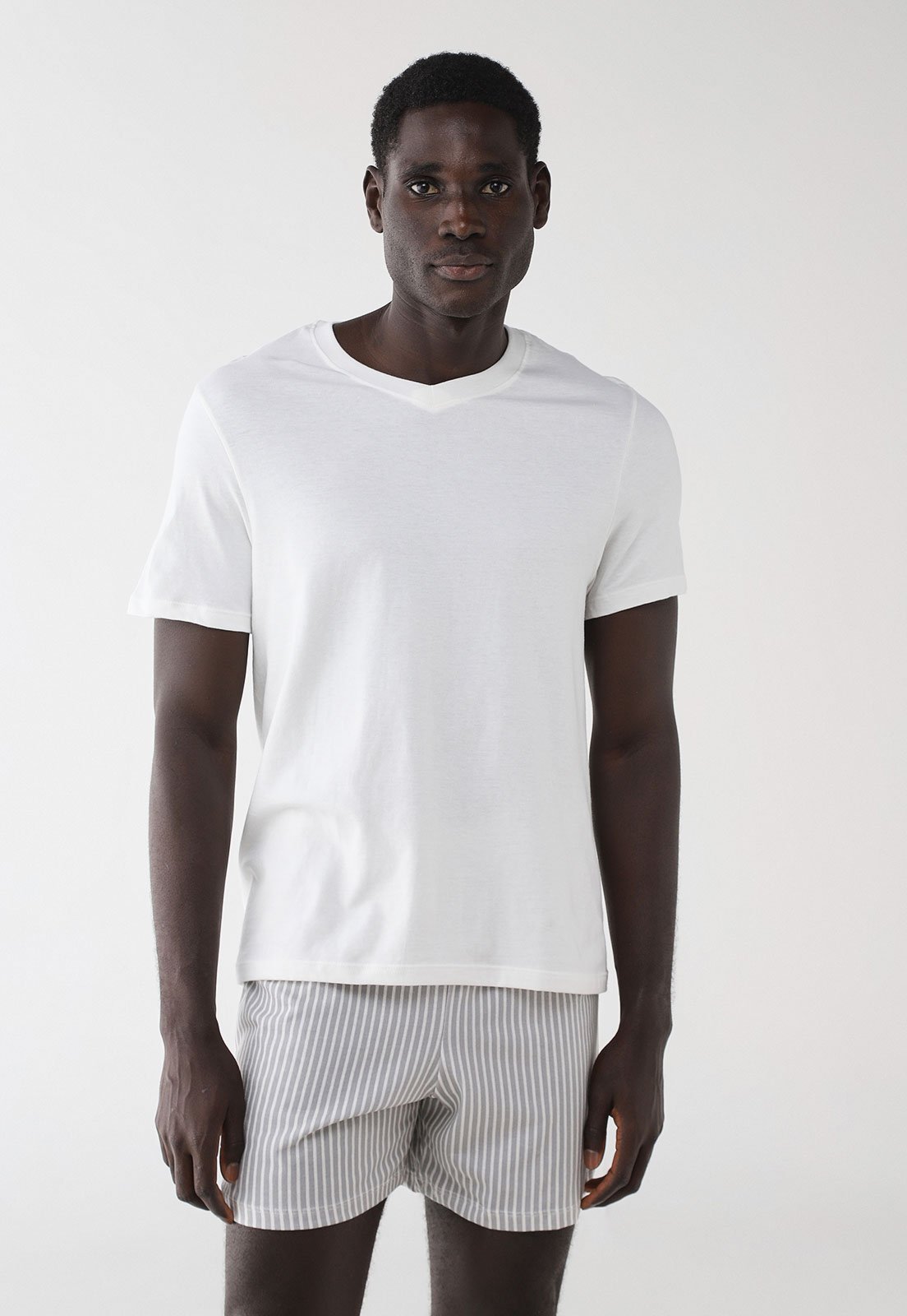 Conjunto Pijama Curto Masculino Hering Listrado Branco e Cinza