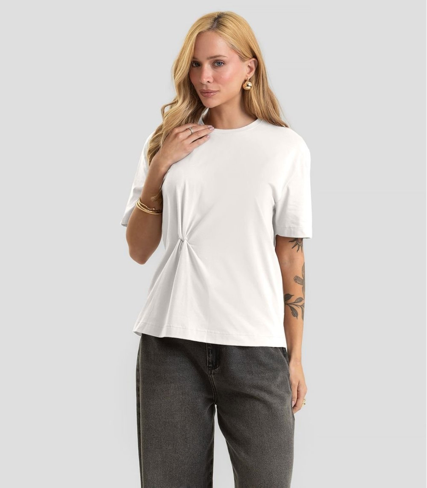 Camiseta Feminina Cotton Leve Com Torção Dianna Bege