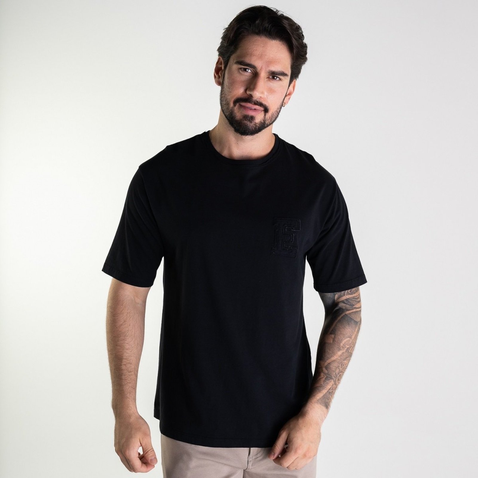 Camiseta Ellus Fine e Waffel Over Preta