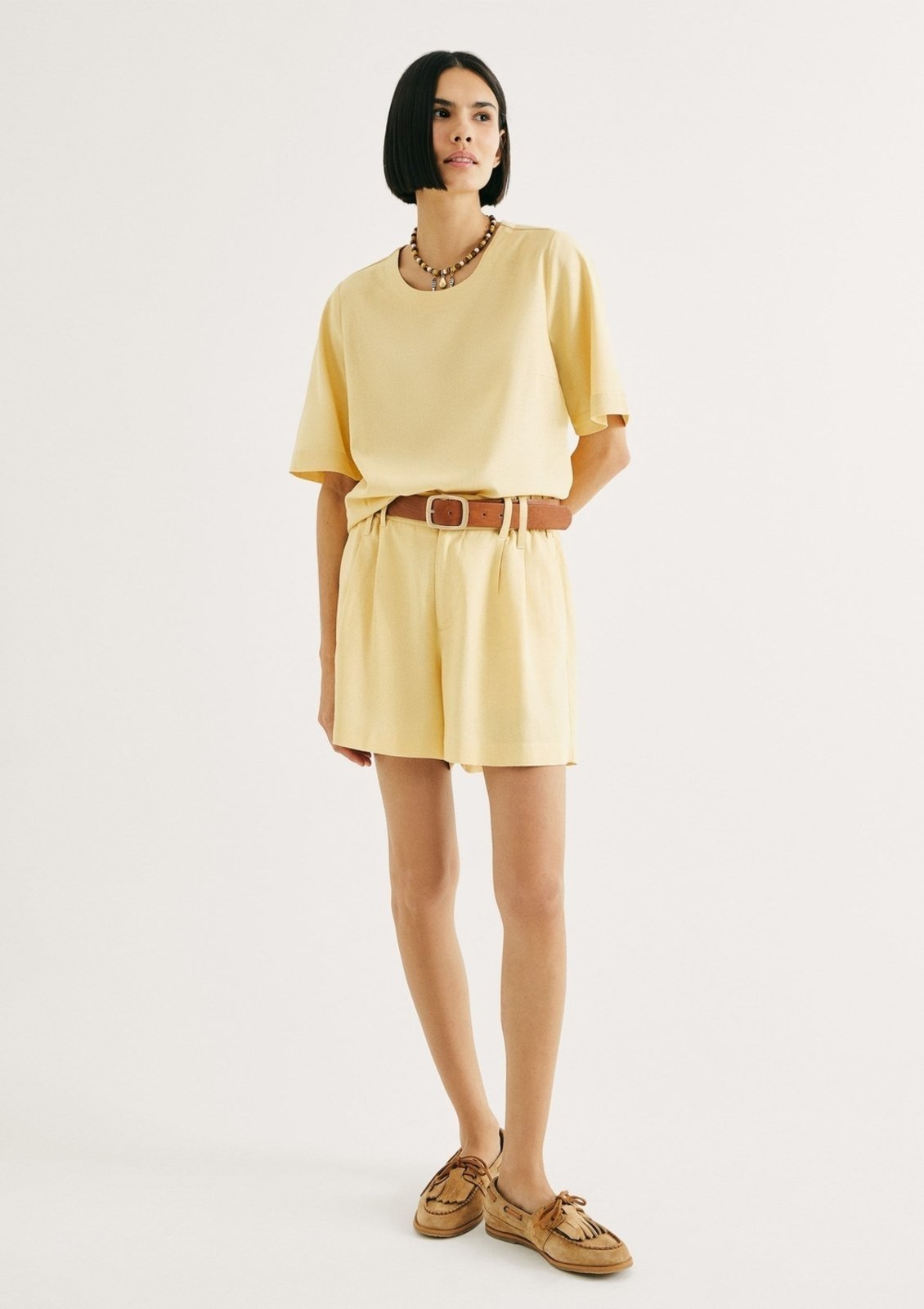 Vista 2 Shorts Feminino De Alfaiataria Hering amarelo Hering amarelo
