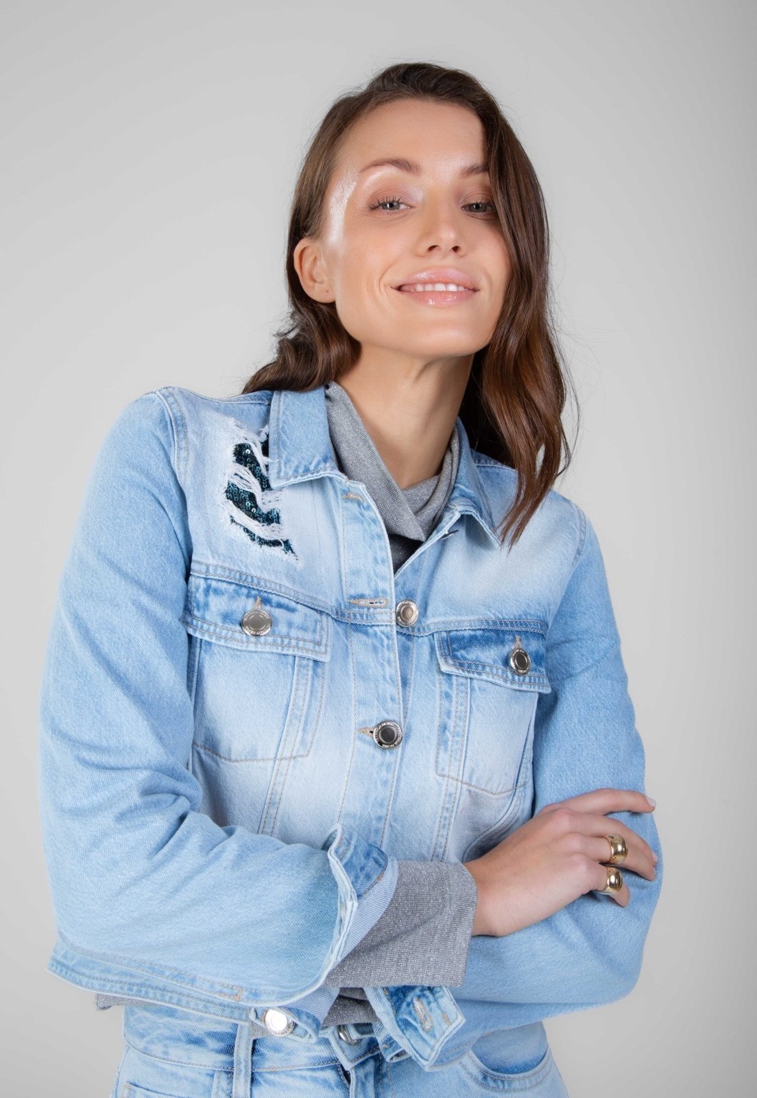 Jaqueta Jeans Traymon Delavê Com Aplique Delavê
