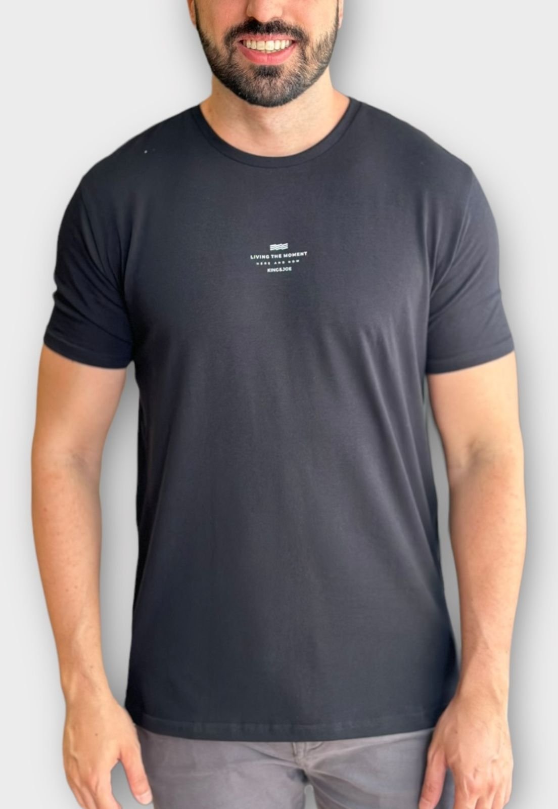 Camiseta Masc King&Joe Flex Living The Moment – Preto