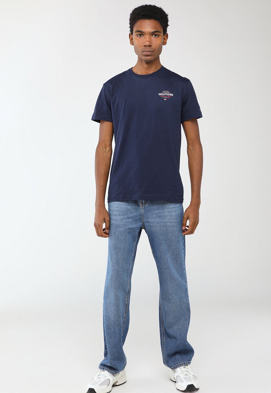 Vista 3 Camiseta Masculina Tommy Hilfiger Essential Logo azul marinho Tommy Hilfiger azul marinho