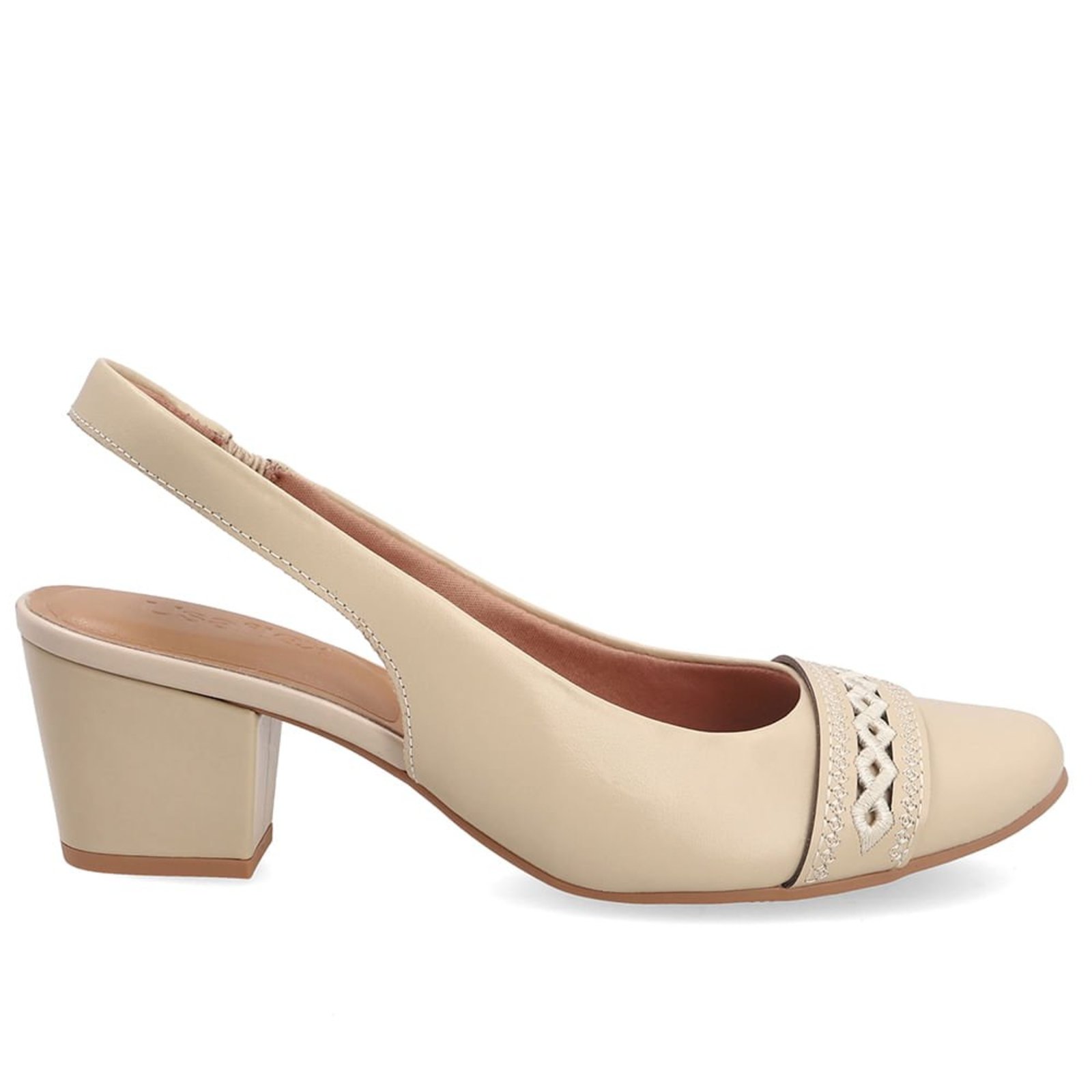 Slingback Em Couro Bege Com Salto Bloco E Detalhe Bordado