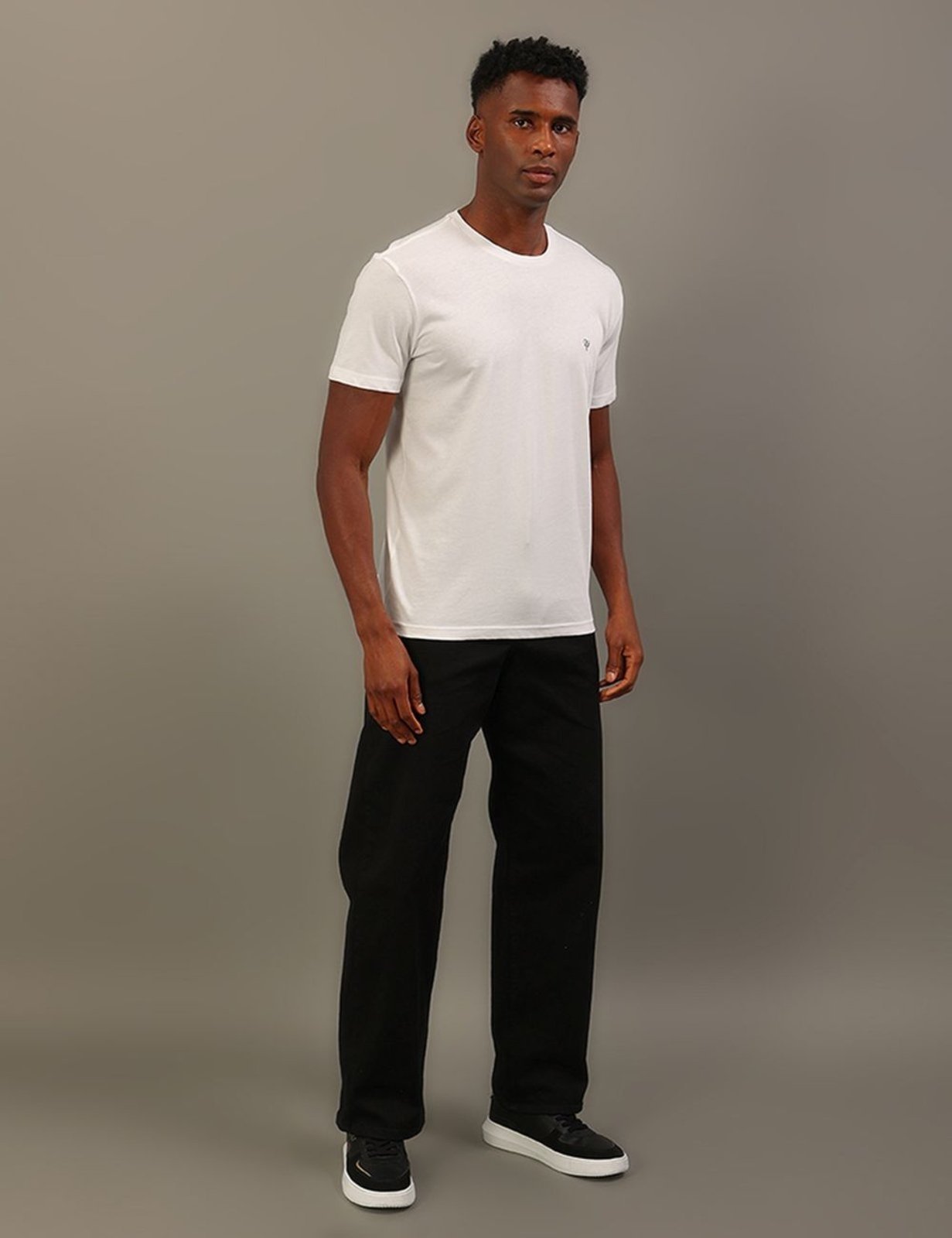 Camiseta Masculina Estampa Ômega No Peito Calvin Klein Jeans - Branco Calvin Klein Jeans