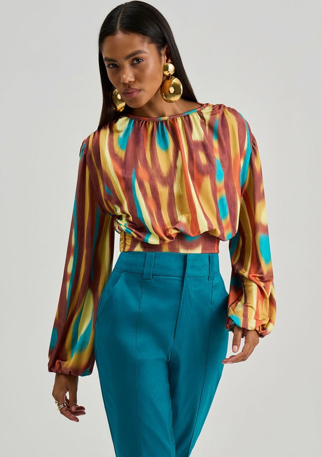 Blusa Iódice Solta Decote Careca Manga Longa Cropped Amarelo