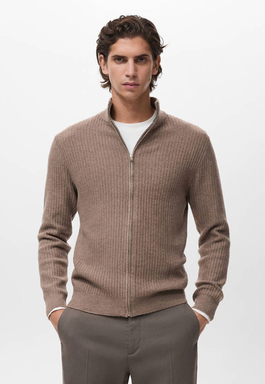 Cardigan Masculino Mango Gola Alta Zíper Marrom