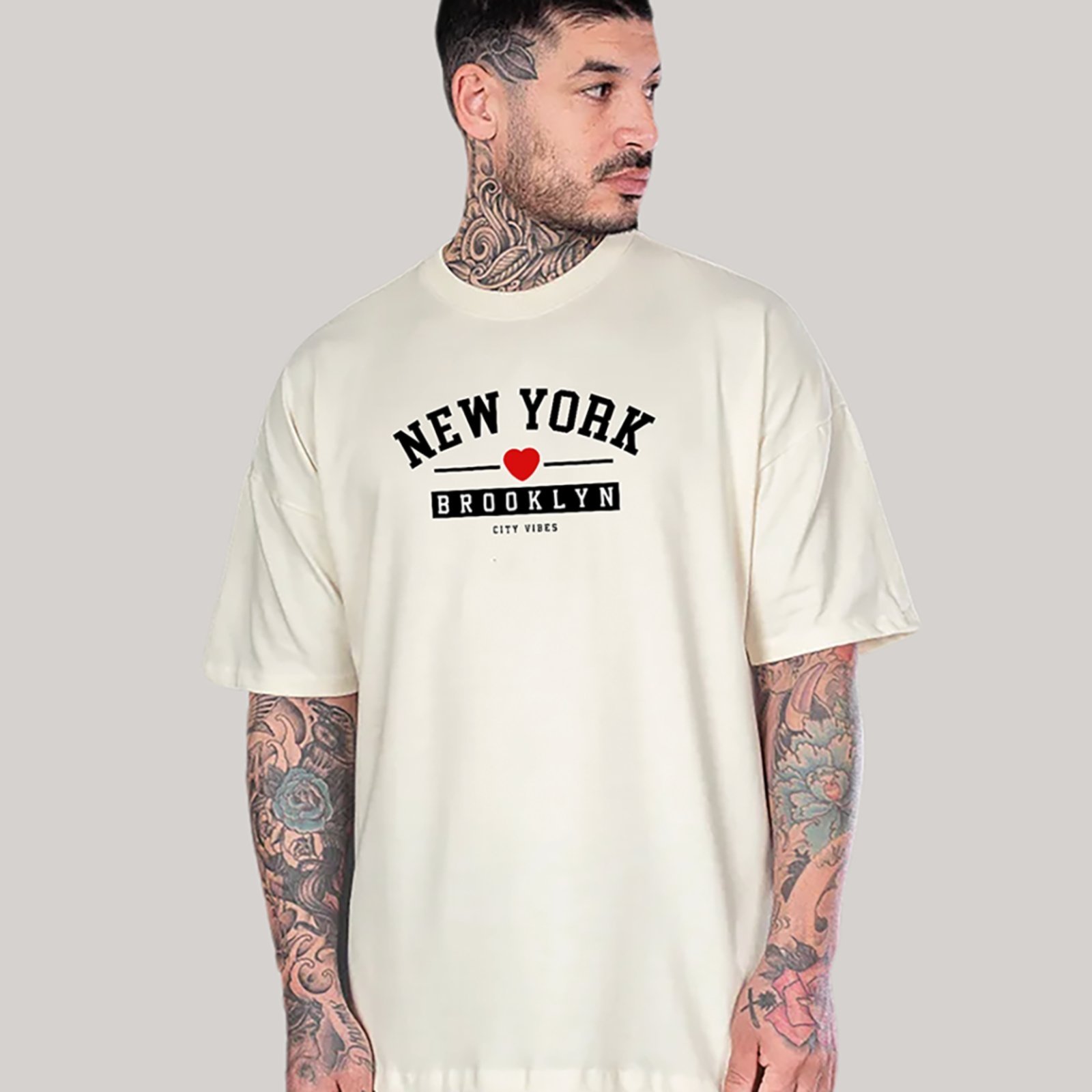 Camiseta Ousy New York Brooklyn Street Oversized Unissex Off Whtite