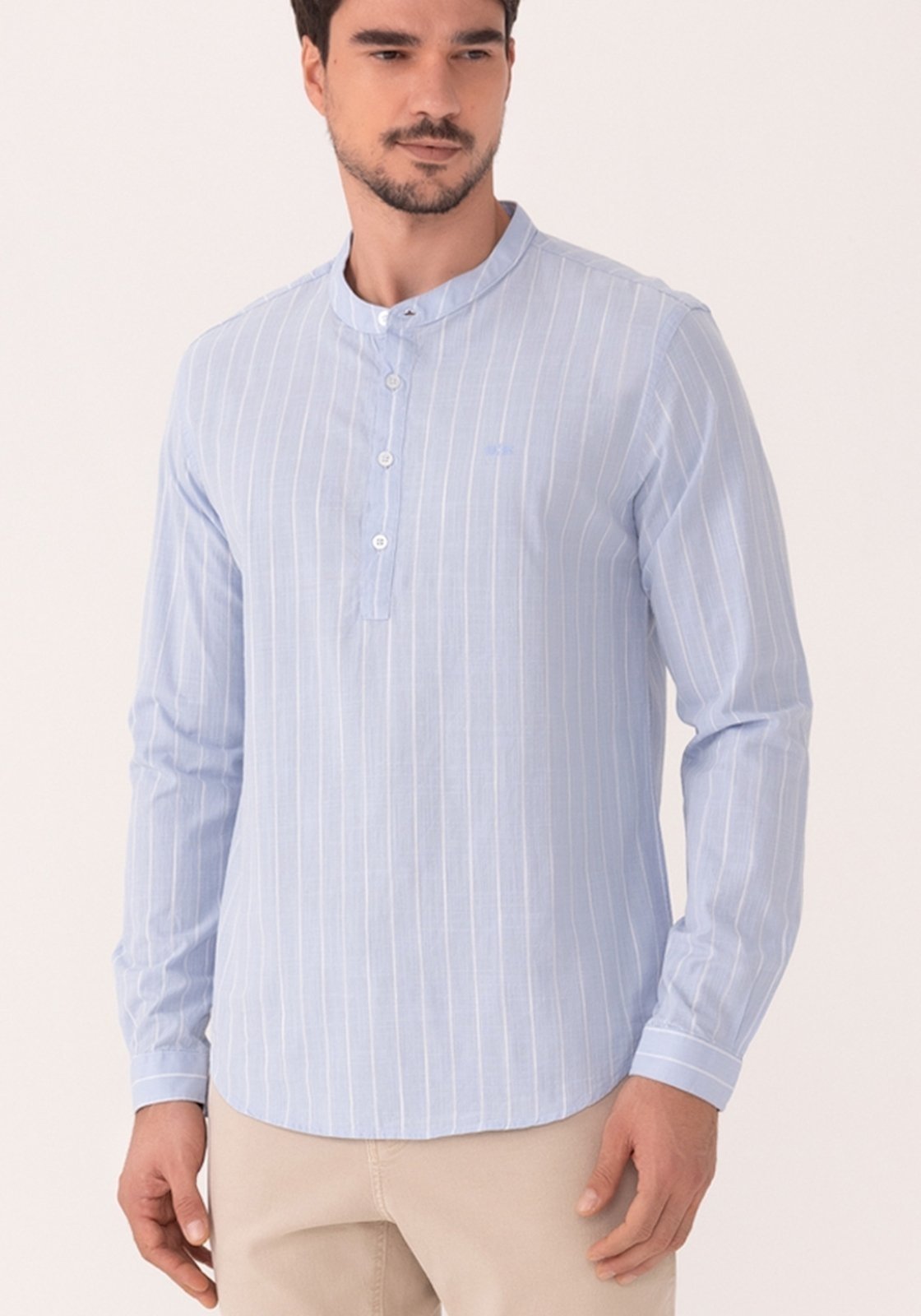 Camisa Slim Fit Com Gola Padre Em Algodão
