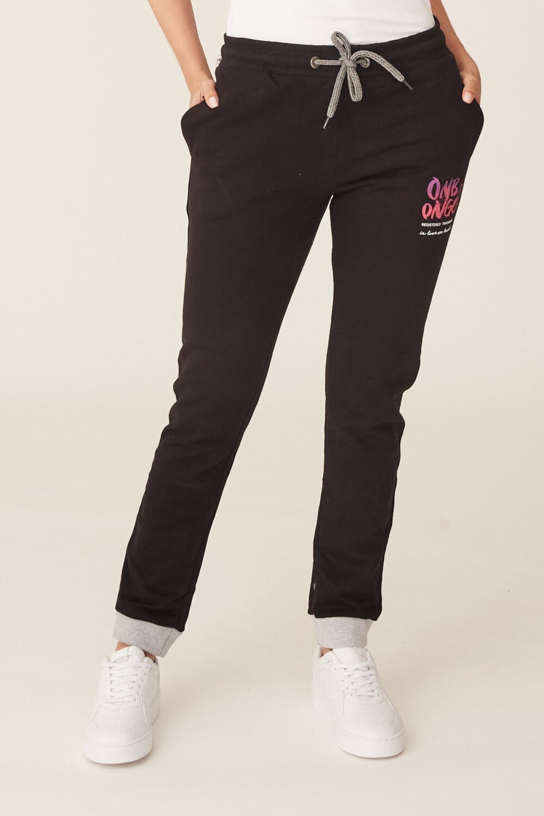Calça Onbongo Feminino Moletom Preta