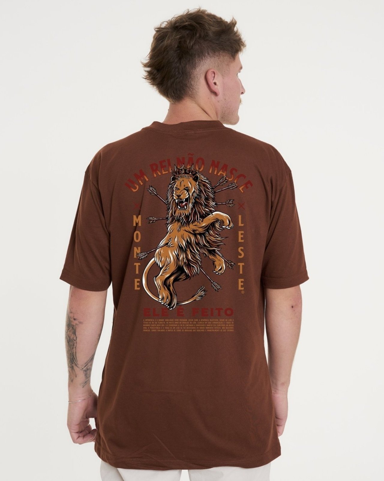 Camiseta Oversized Estampada Leão - Marrom