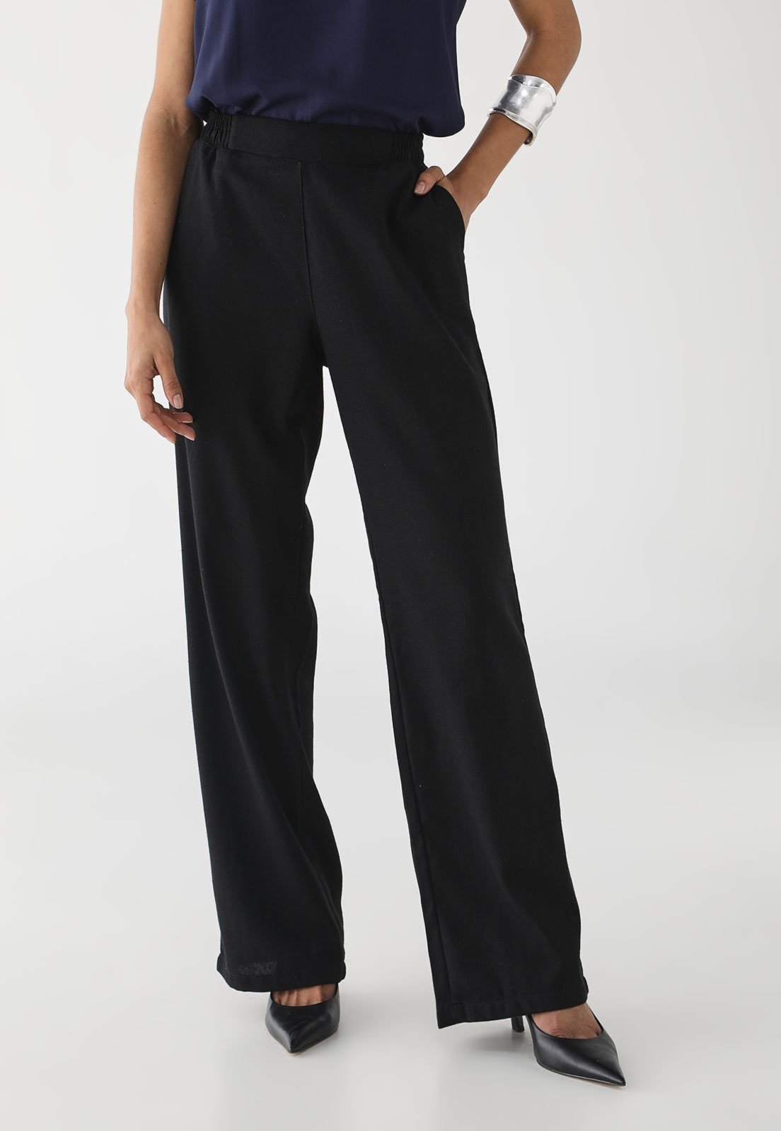 Calça Pantalona Feminina Pompier em Viscolinho Com Elástico no Cós Preto