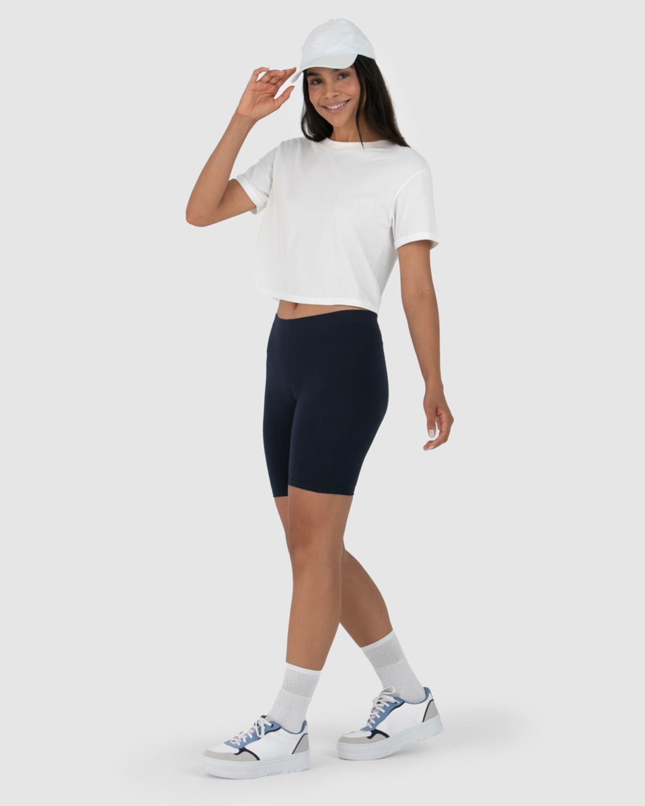 Bermuda Básica Feminina Slim Em Cotton Azul Escuro – M Malwee