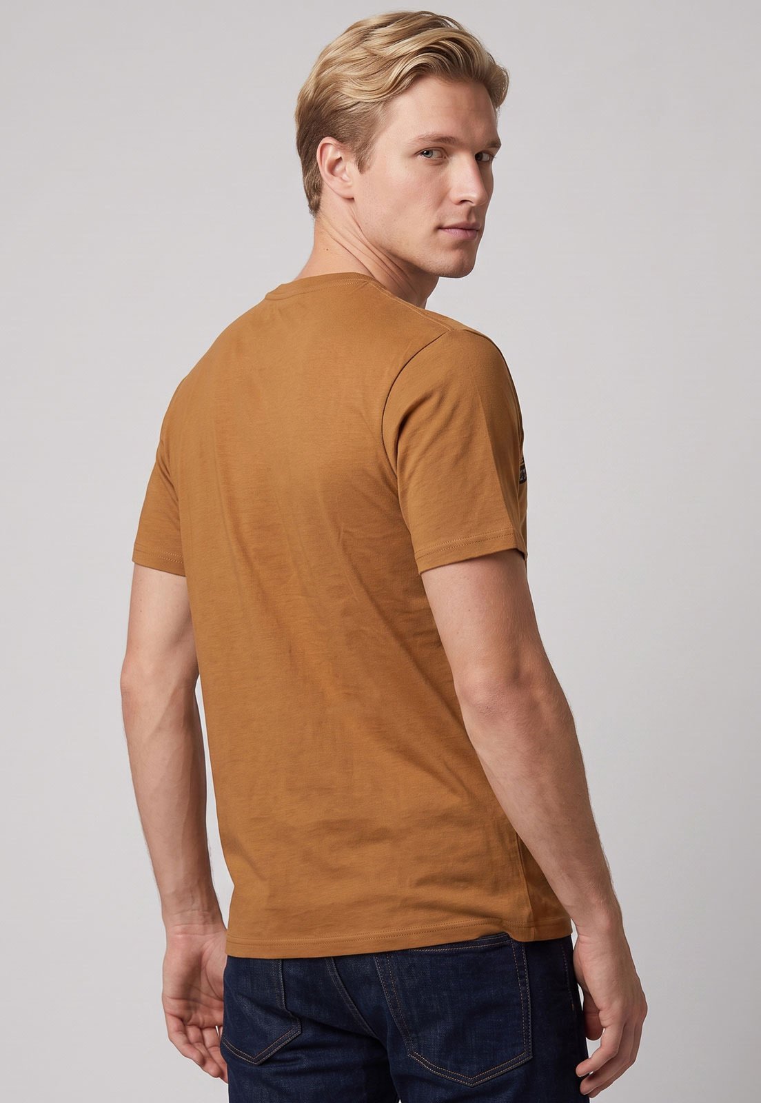 Camiseta Masculina Quiksilver Next Gen Caramelo