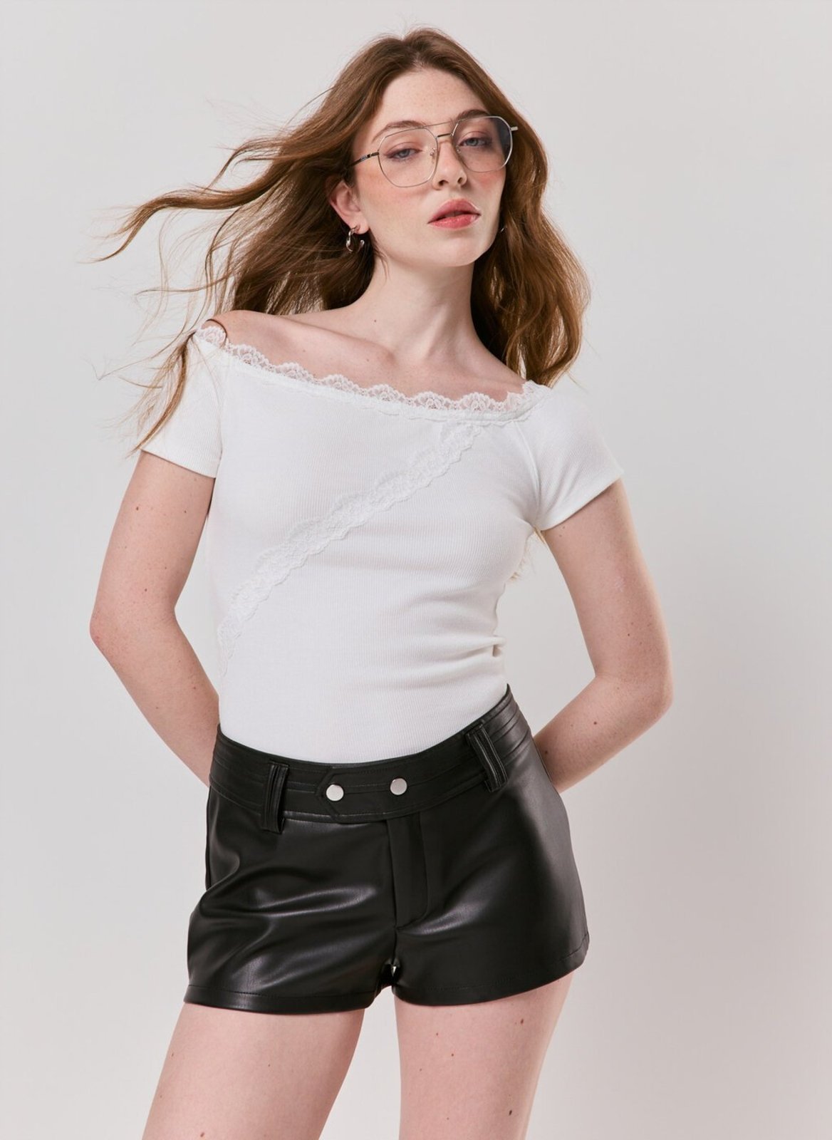 Blusa Canelada Com Renda