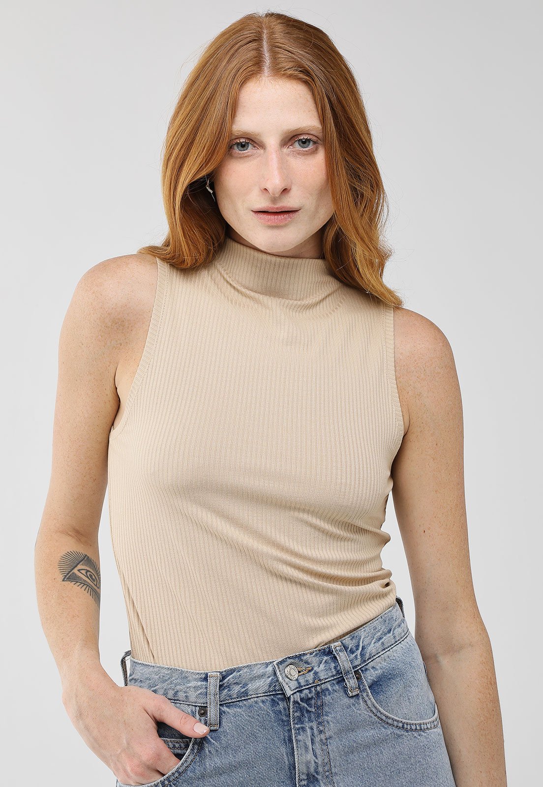 Blusa Feminina Lez a Lez Malha Canelada Sevilha Gola Alta Bege
