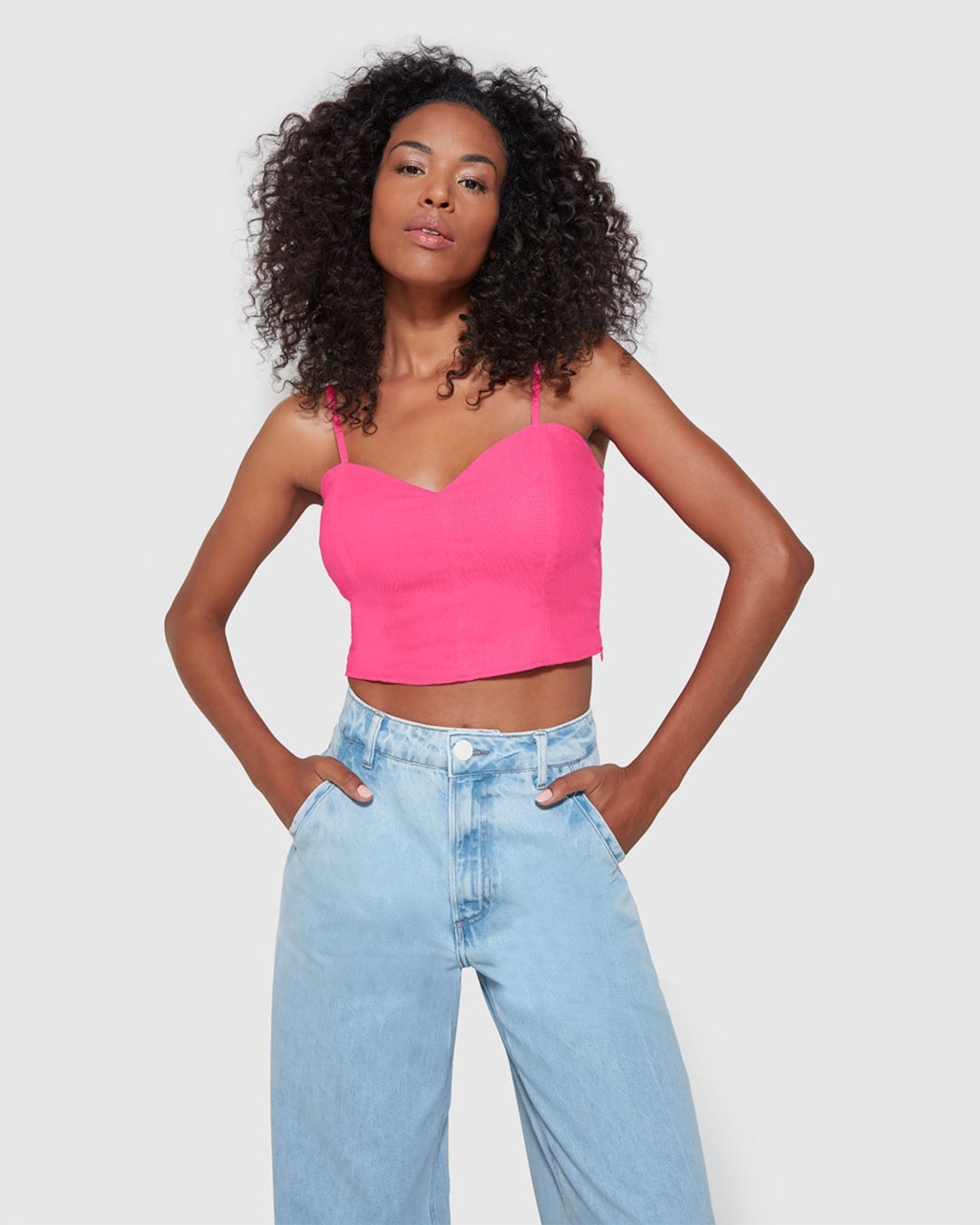 Blusa Cropped Feminina Decote Coração Em Viscolinho – ENFIM