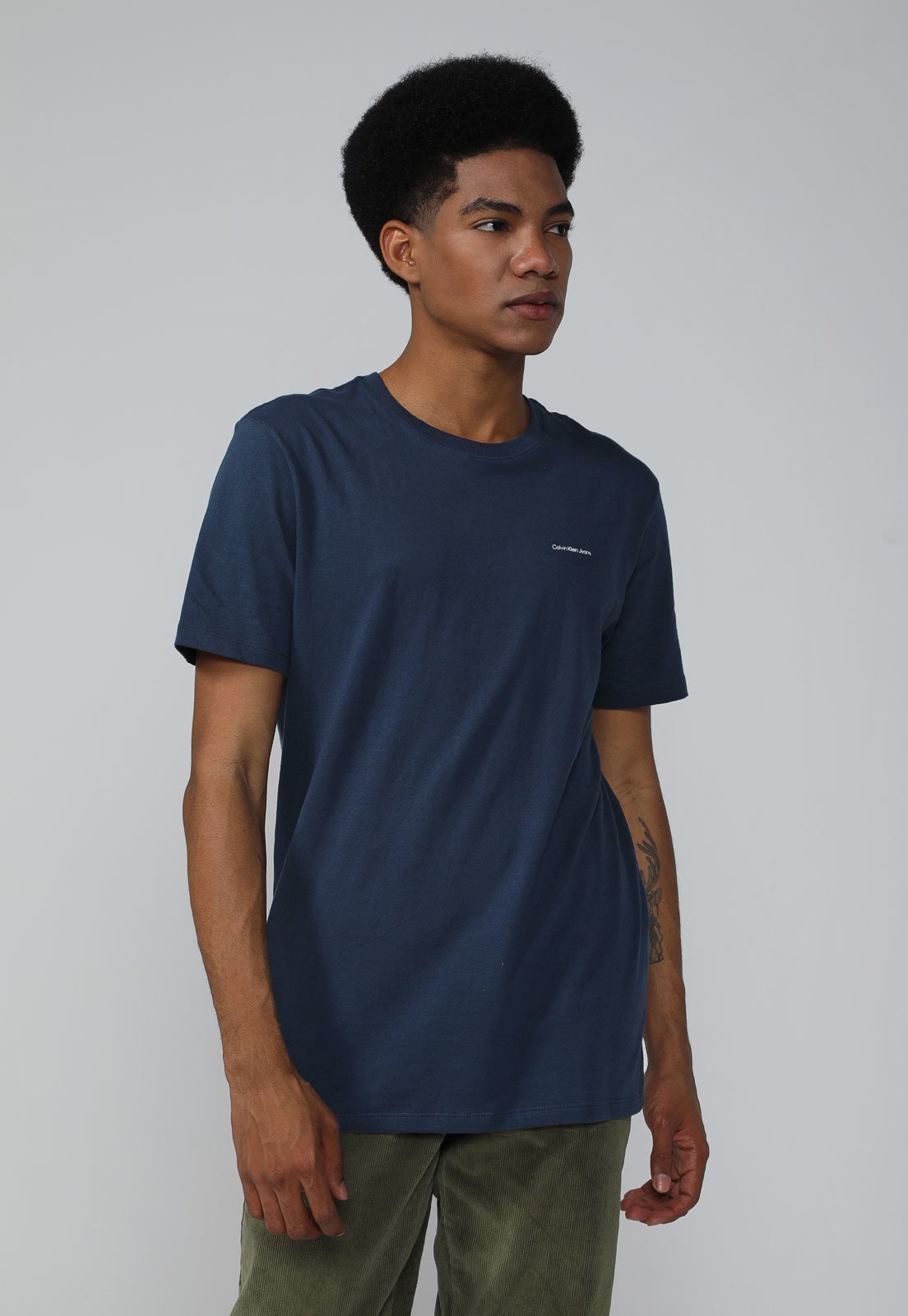 Camiseta Calvin Klein Jeans Logo Azul-Marinho