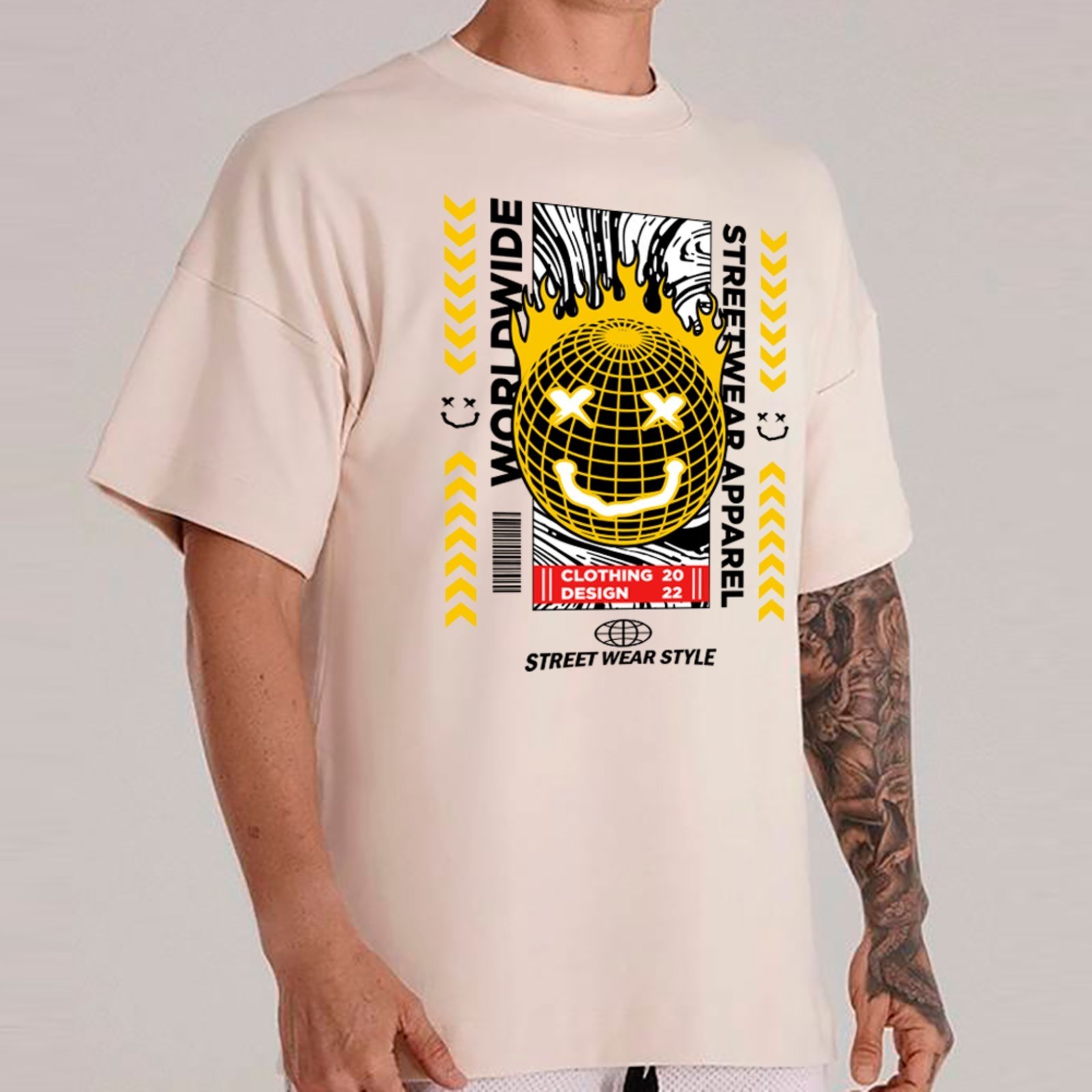 Camiseta Ousy Smiley Worldwide Oversized Unissex Off White