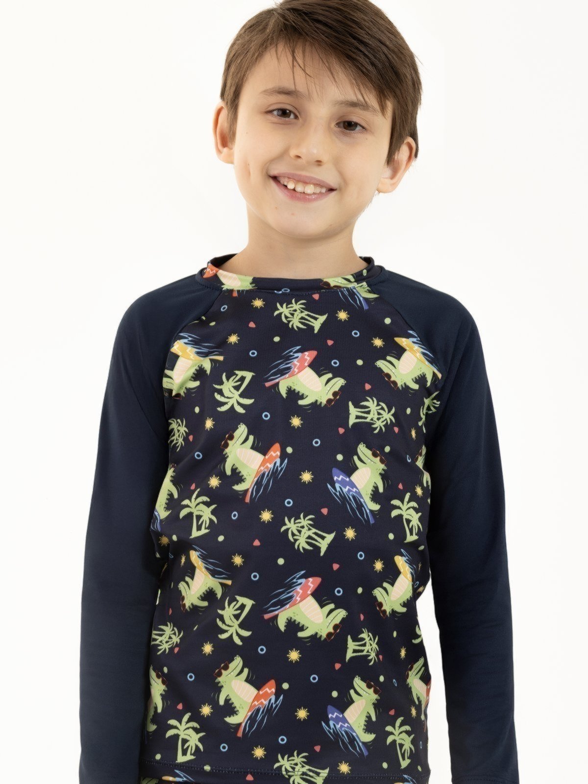 Vista 2 Camisa de Praia e Banho Menino com Proteção UV 50 - Surfista do Pântano Magicamente Kids azul marinho Magicamente Kids azul marinho