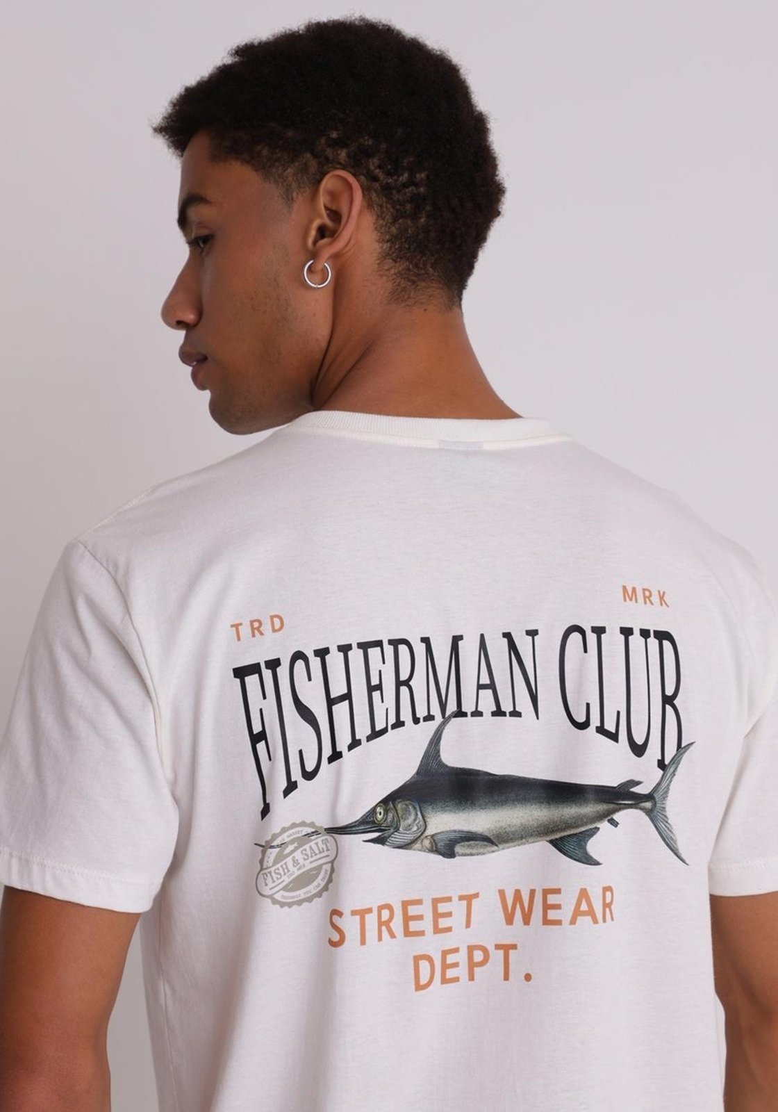 Camiseta em algodão estampa fisherman club