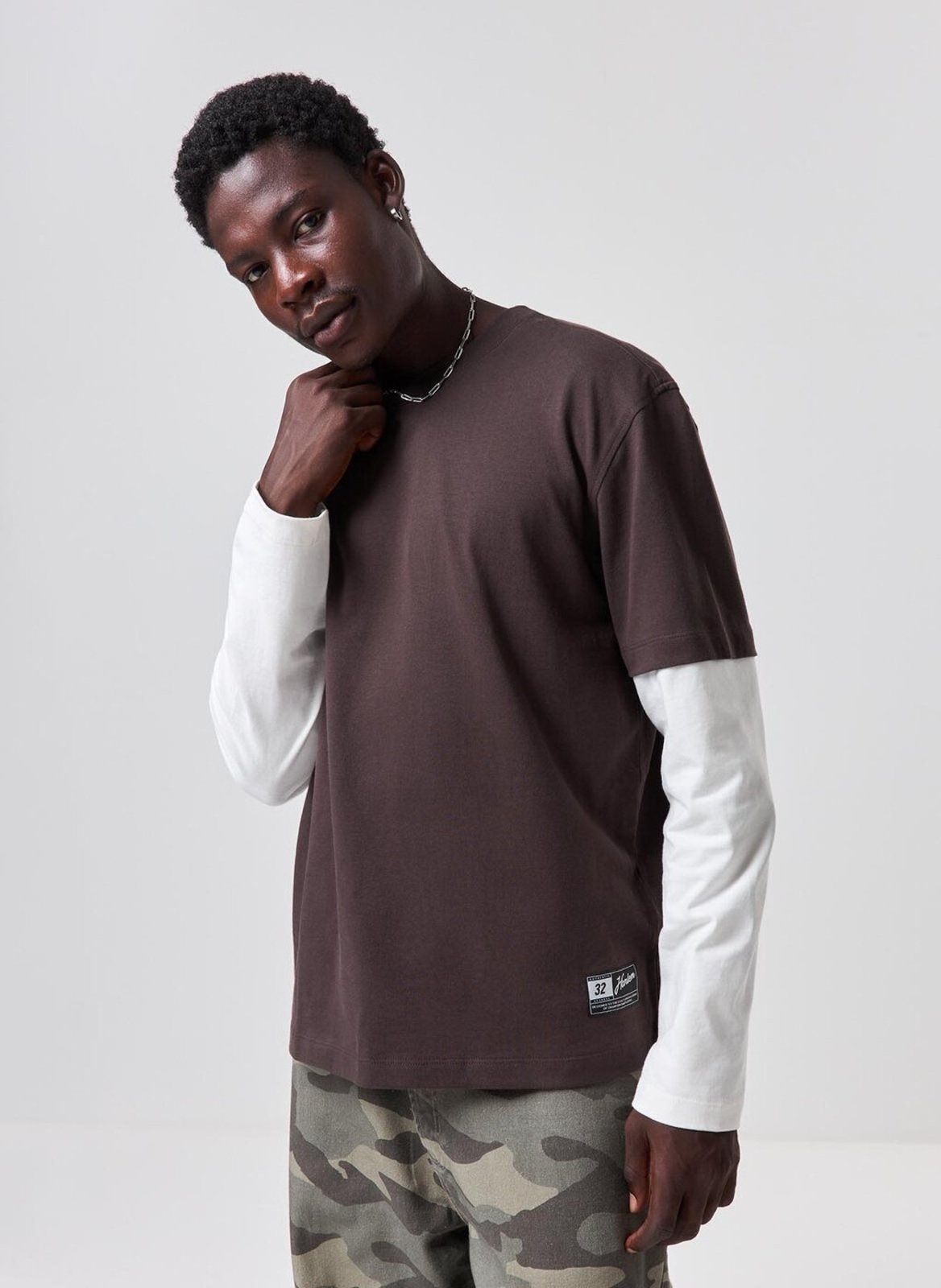 Camiseta Manga Longa Sobreposição Comfort