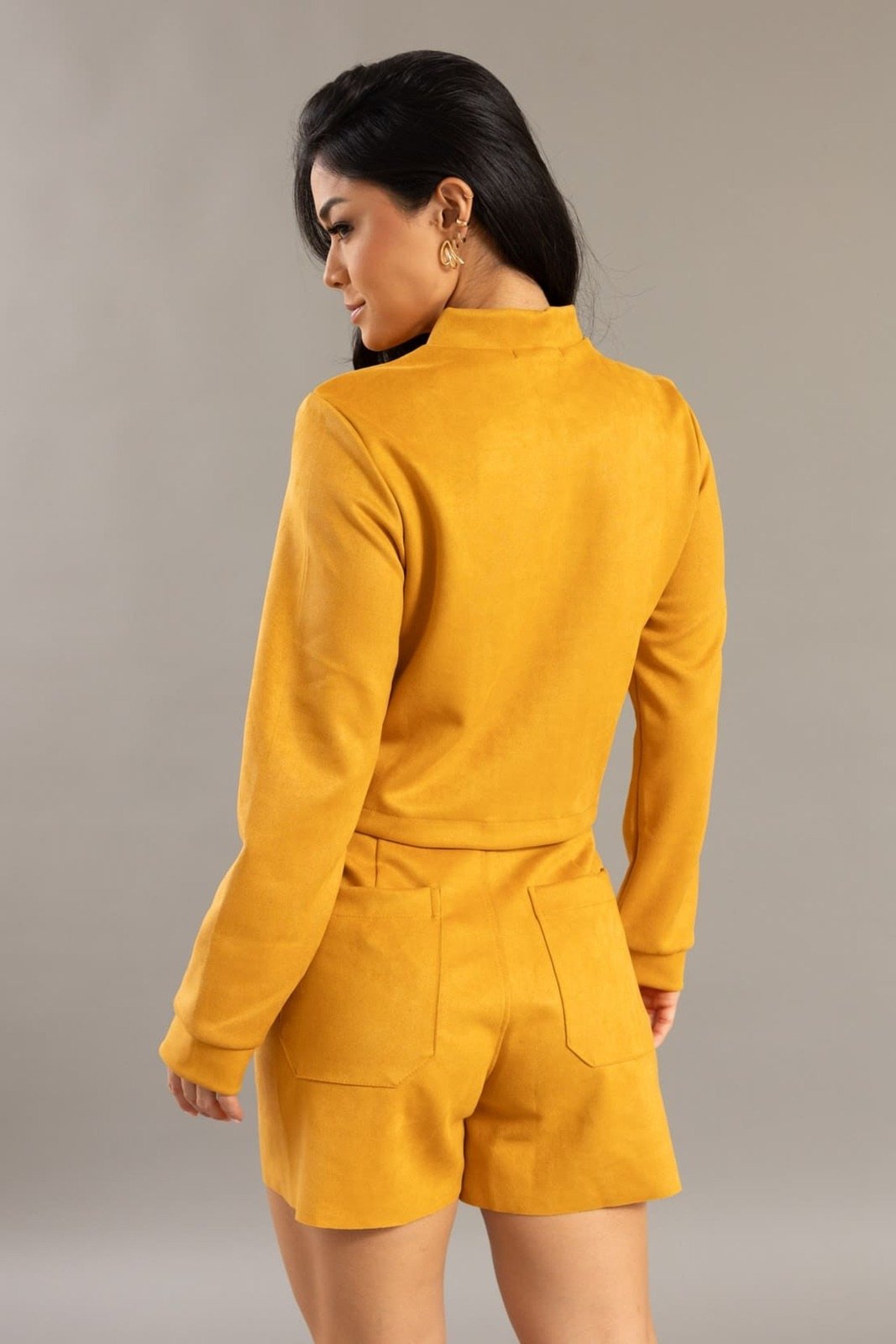Vista 3 Casaco Feminino em Suede Curto com Recortes Manga longa Dialogo Jeans Mostarda caramelo/dourado DIALOGO caramelo/dourado